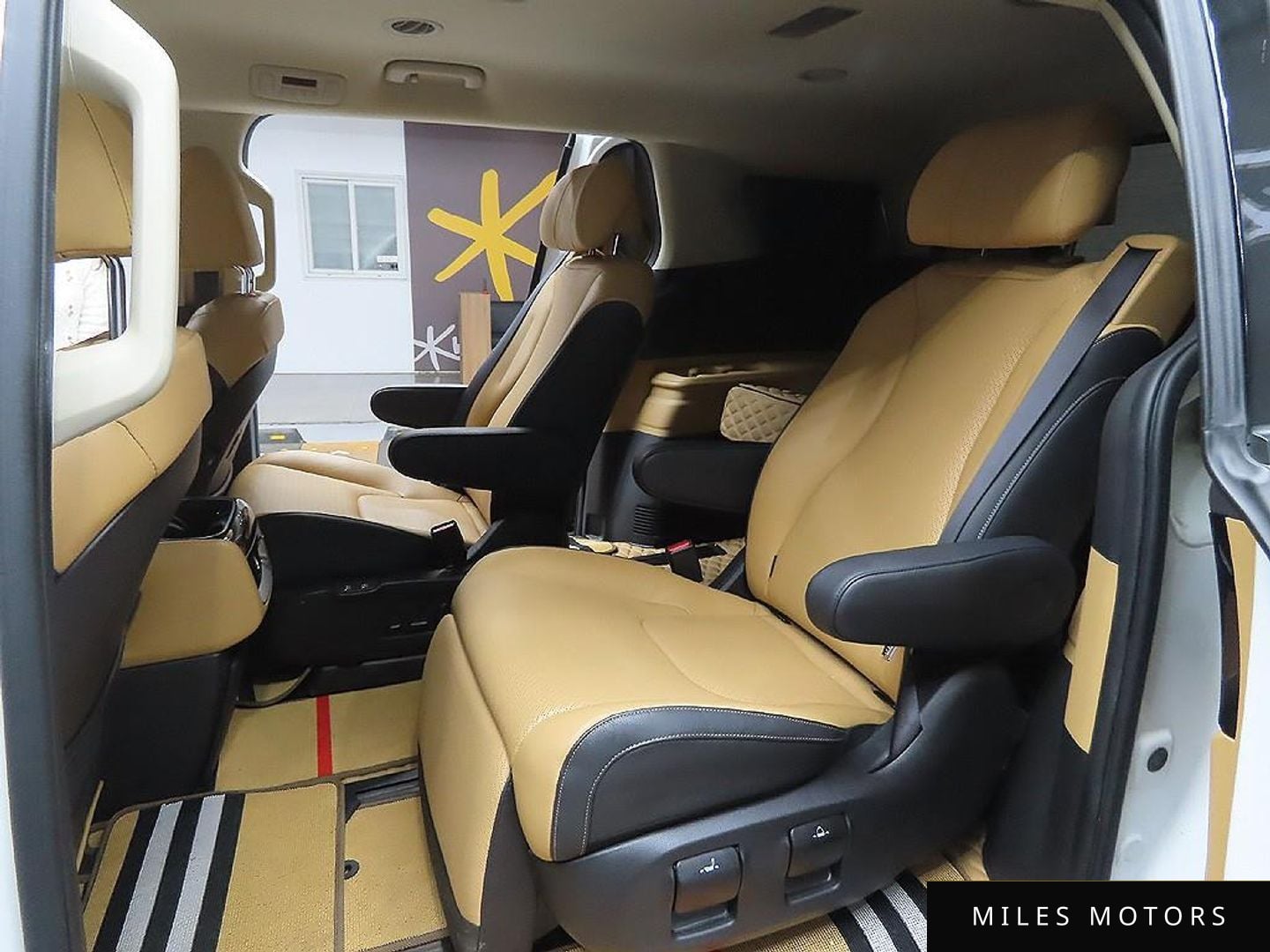 Kia Carnival 2023 — миниатюра 9