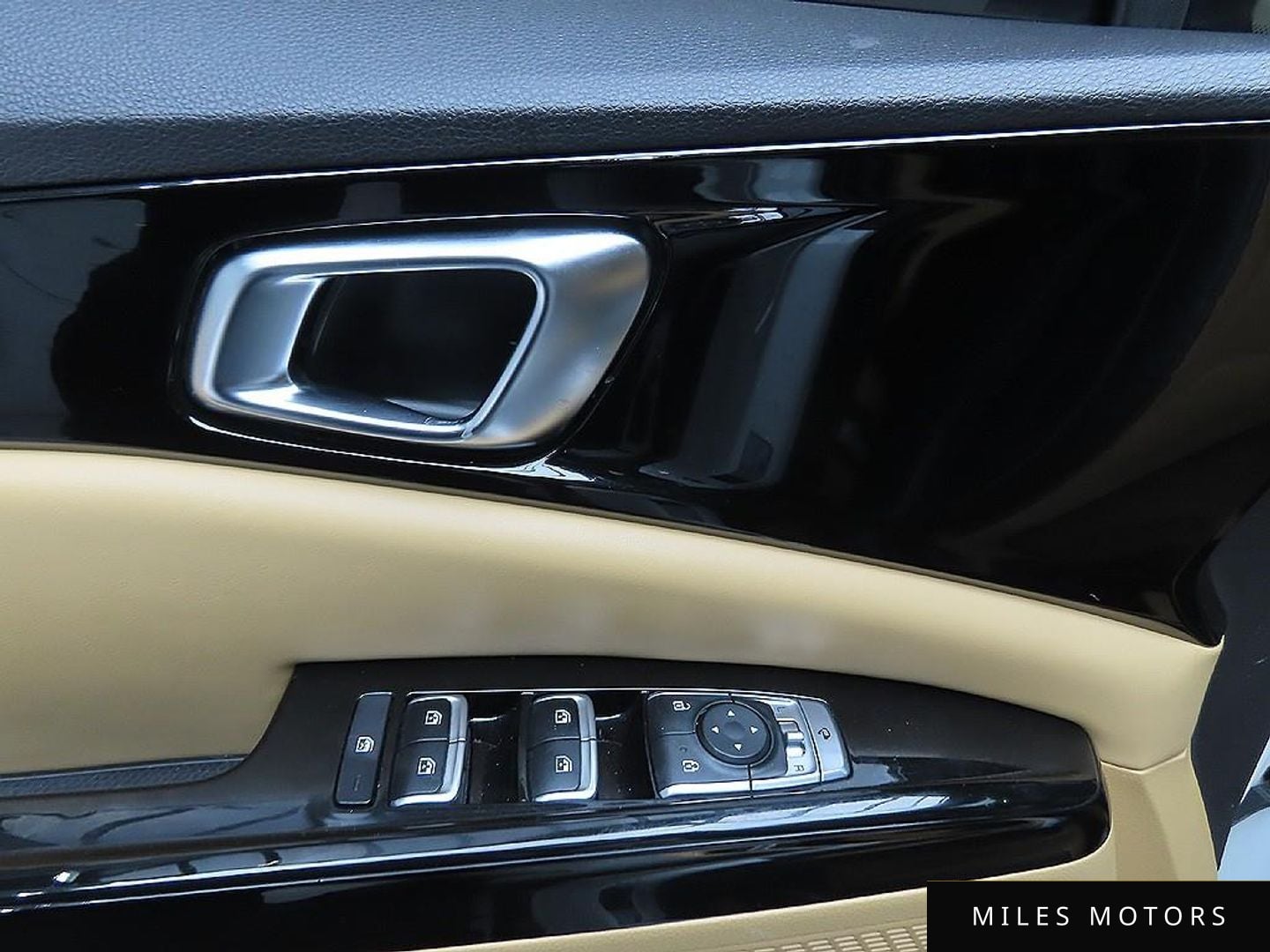 Kia Carnival 2023 — миниатюра 12