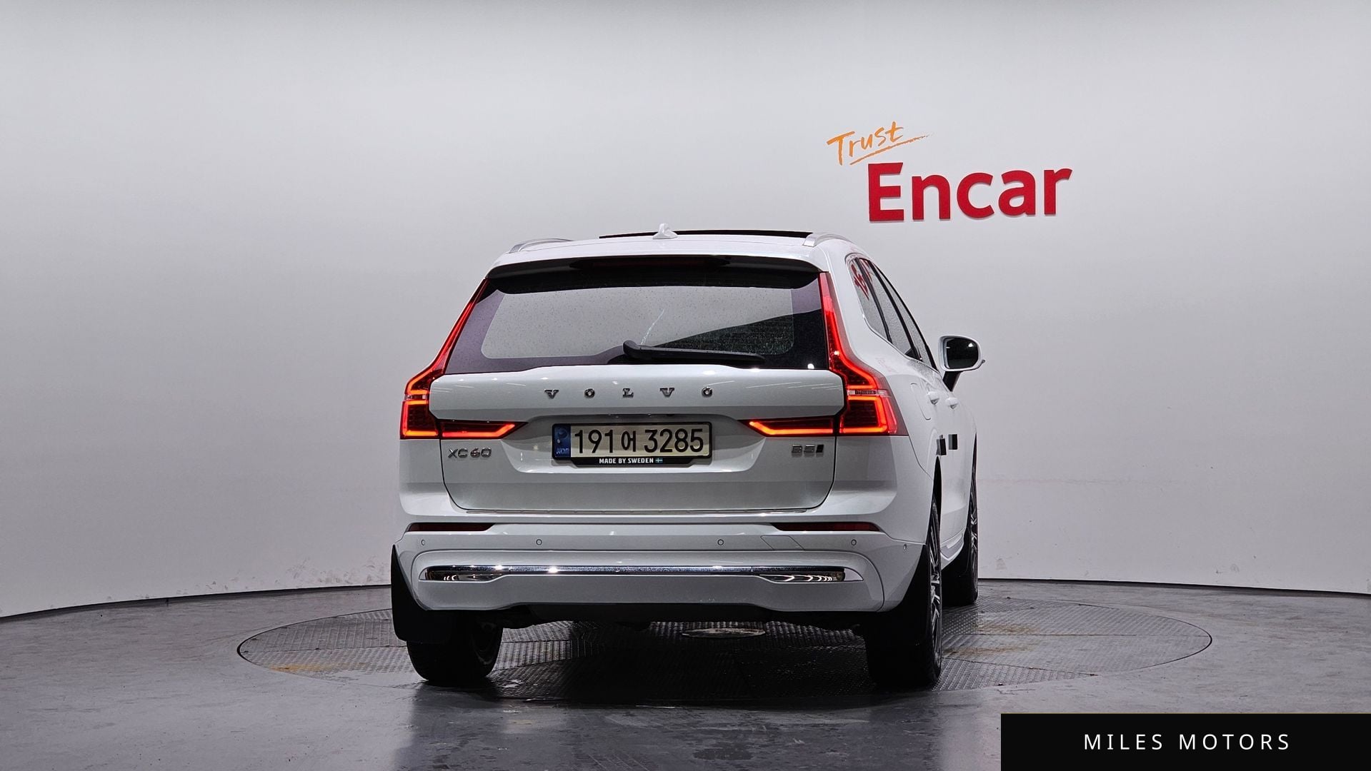 Volvo XC60 2022 — миниатюра 4