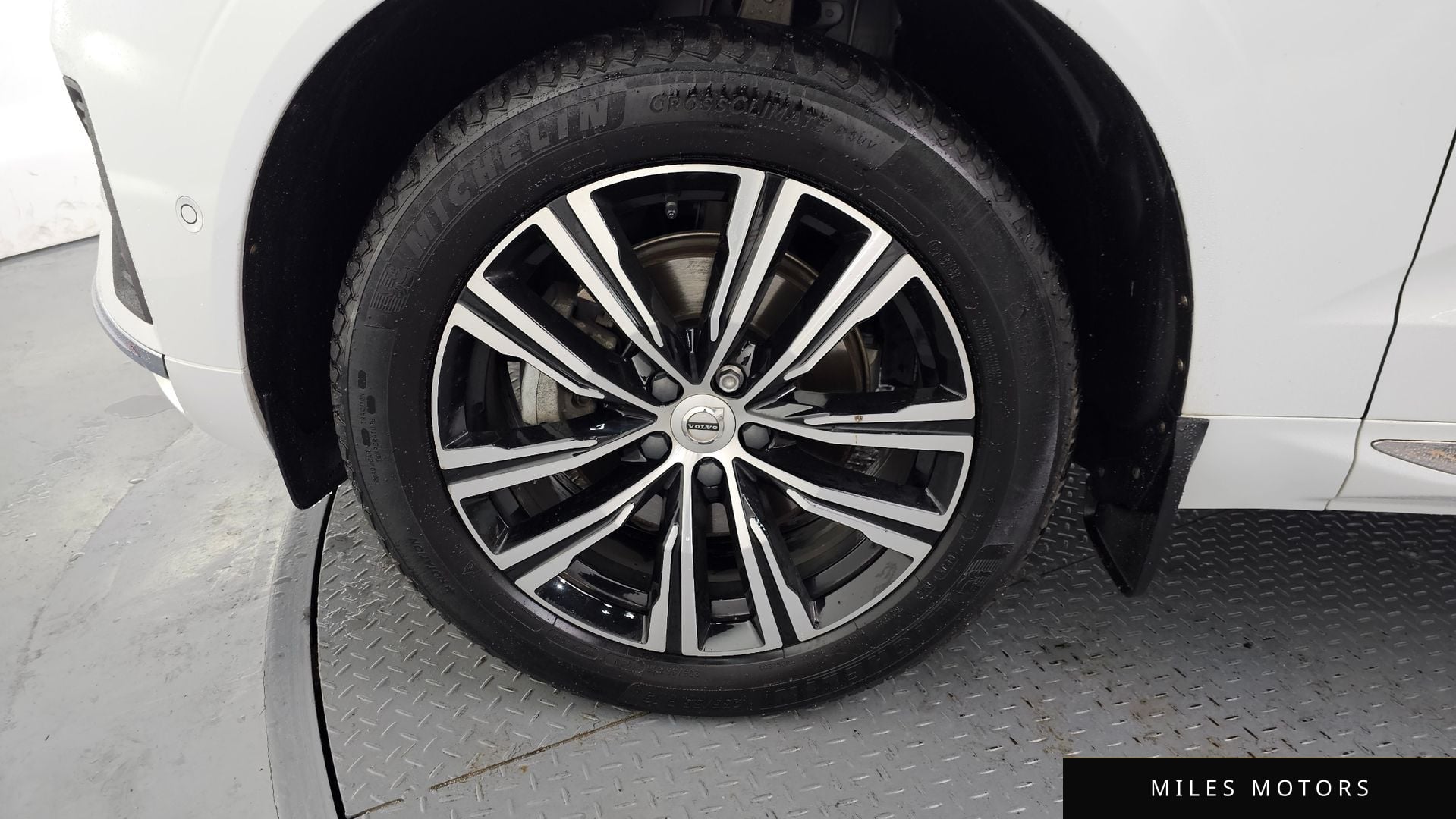 Volvo XC60 2022 — миниатюра 5