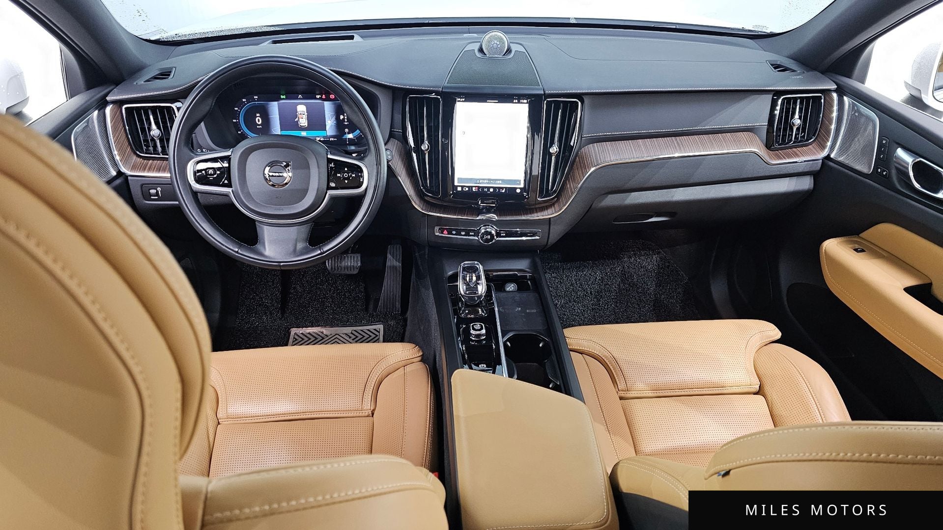 Volvo XC60 2022 — миниатюра 7