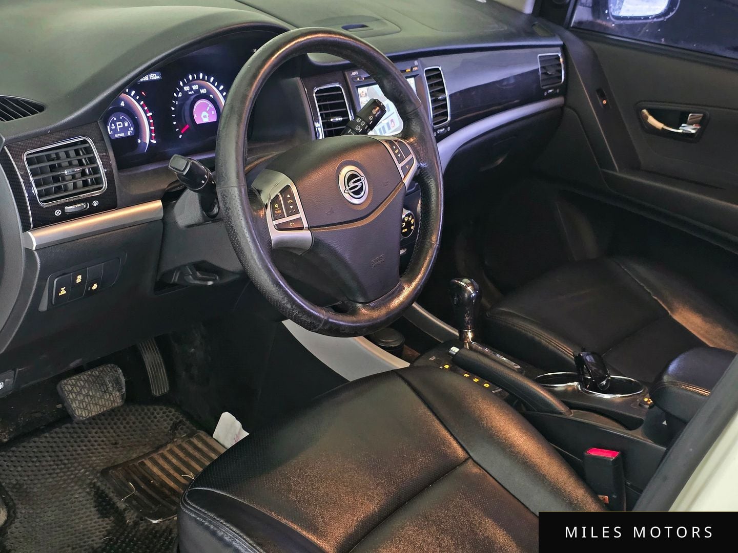 KG Mobility KORANDO 2012 — миниатюра 9