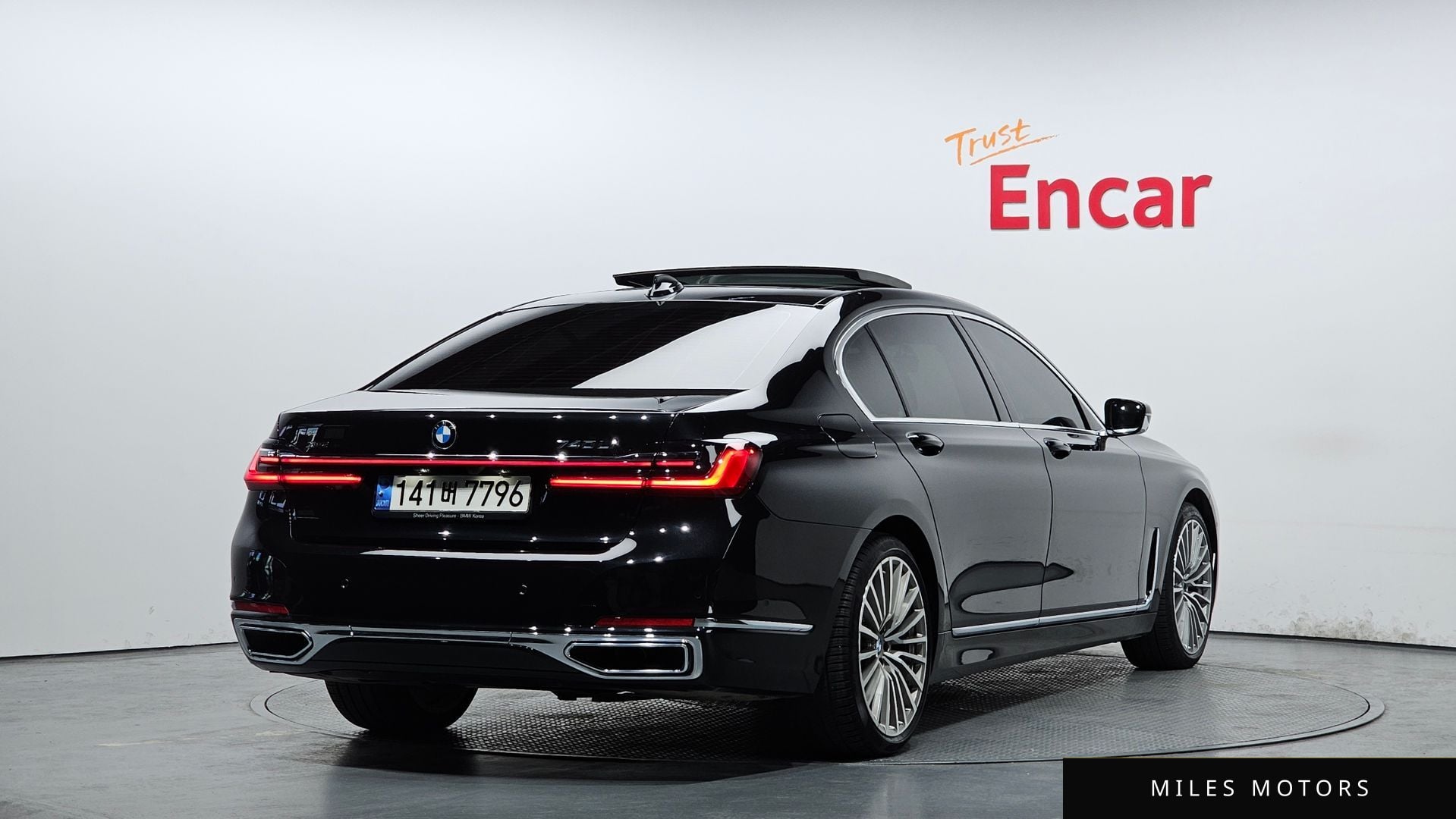 BMW 7 Series (G11) 2022 — миниатюра 2