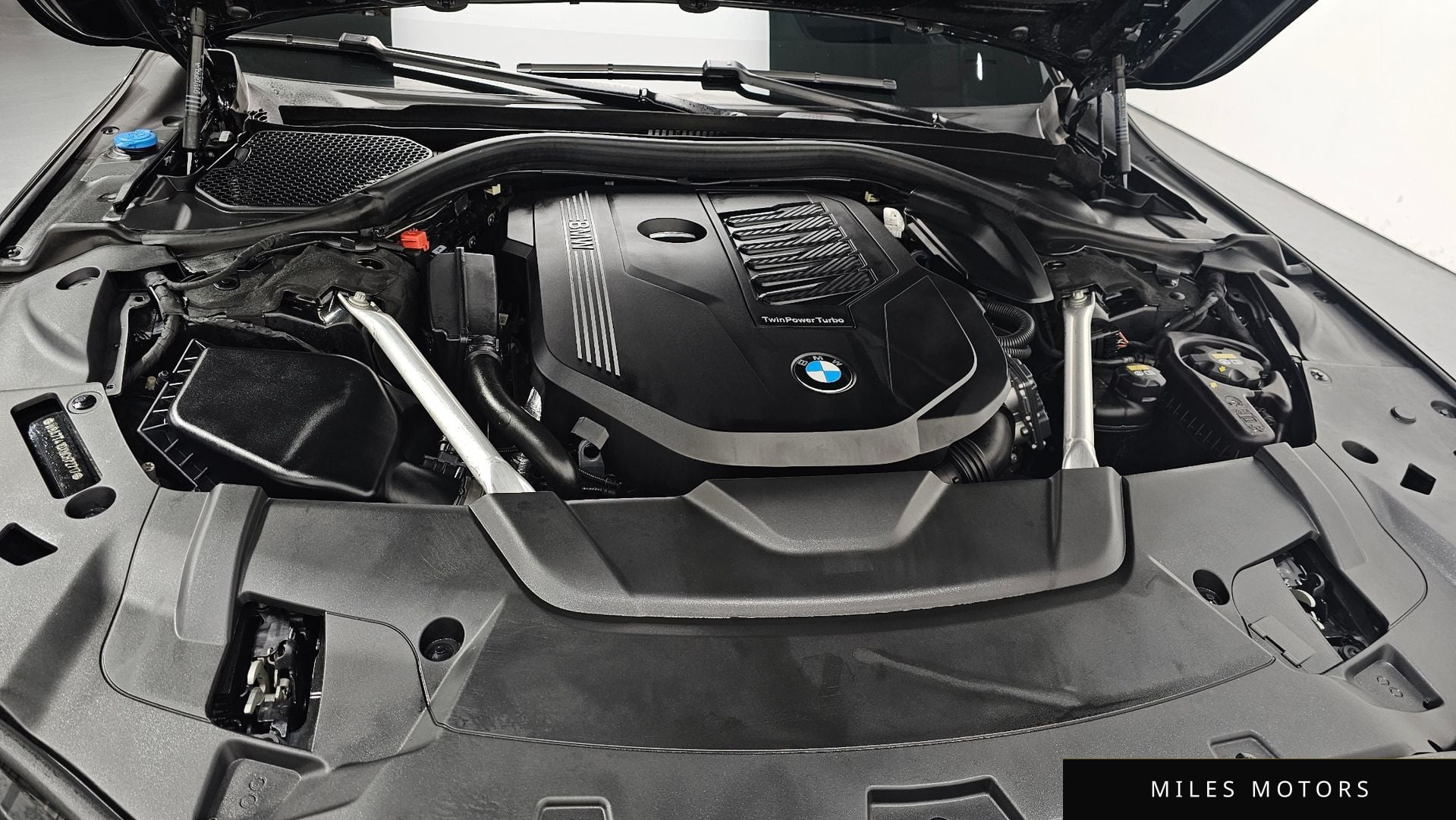 BMW 7 Series (G11) 2022 — миниатюра 6