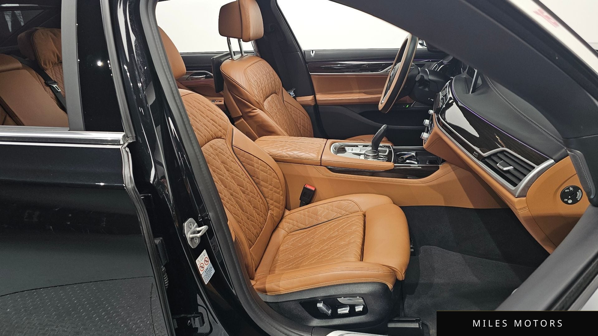 BMW 7 Series (G11) 2022 — миниатюра 10