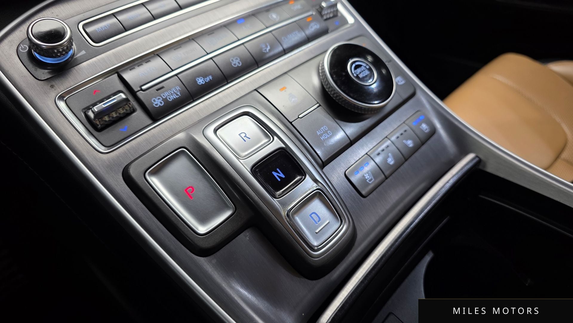 Hyundai Santafe 2022 — миниатюра 9