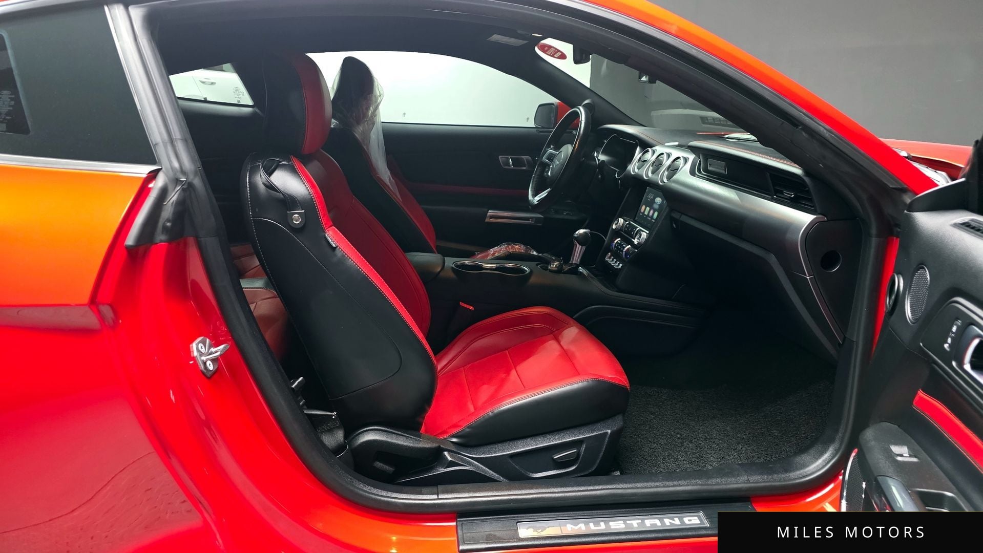 Ford Mustang 2021 — миниатюра 11