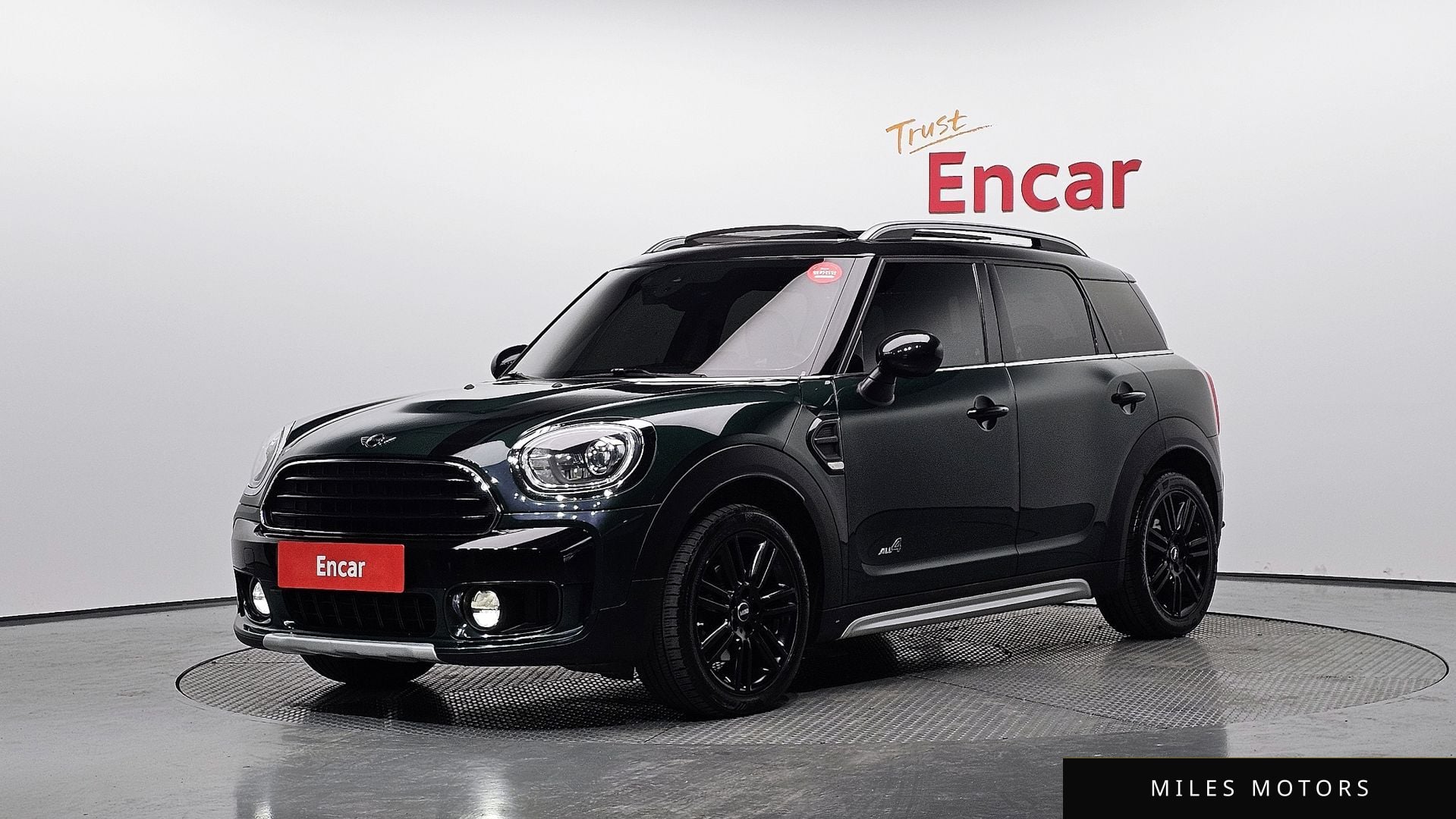 MINI Countryman 2018 — фото 1 из 12