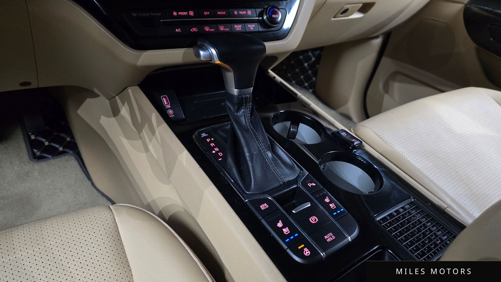 Kia Canival 2020 — миниатюра 9