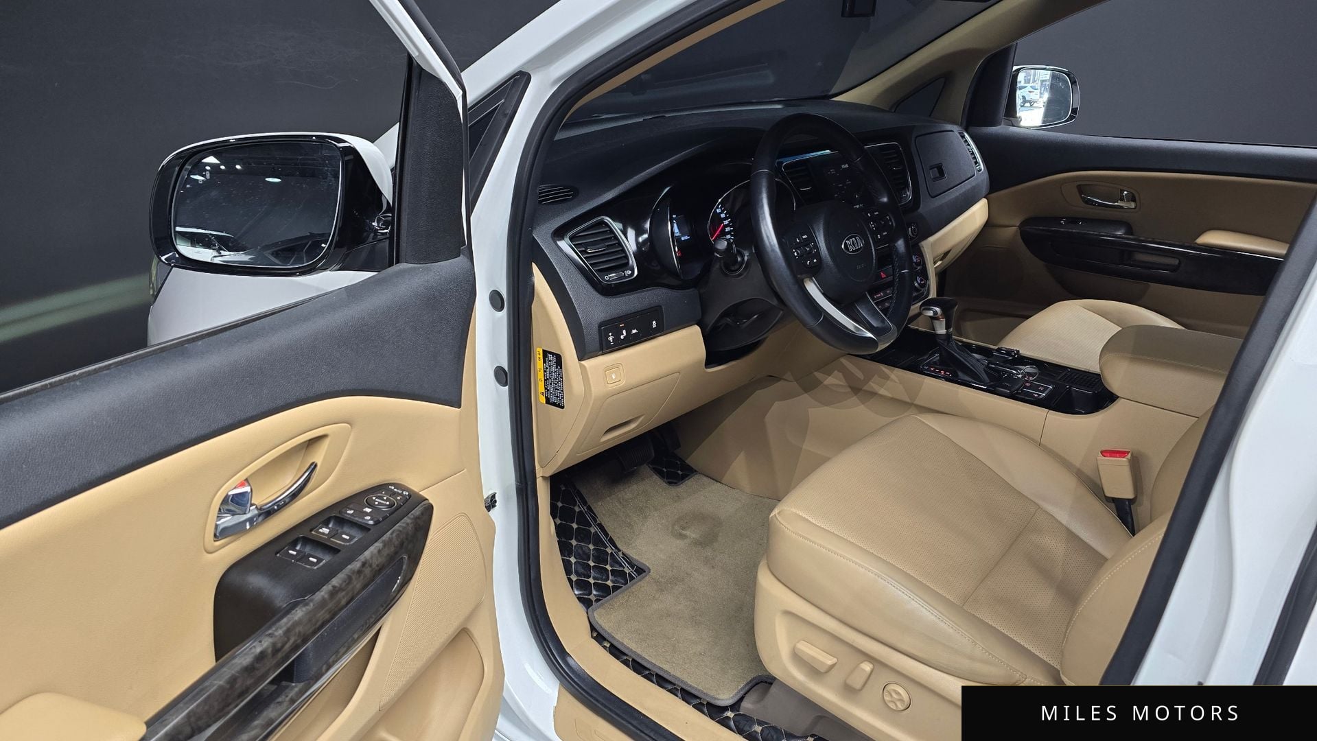 Kia Canival 2020 — миниатюра 12