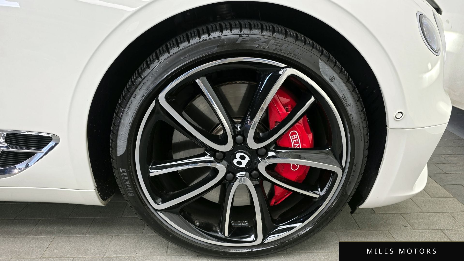 Bentley Continental GT 2022 — миниатюра 5