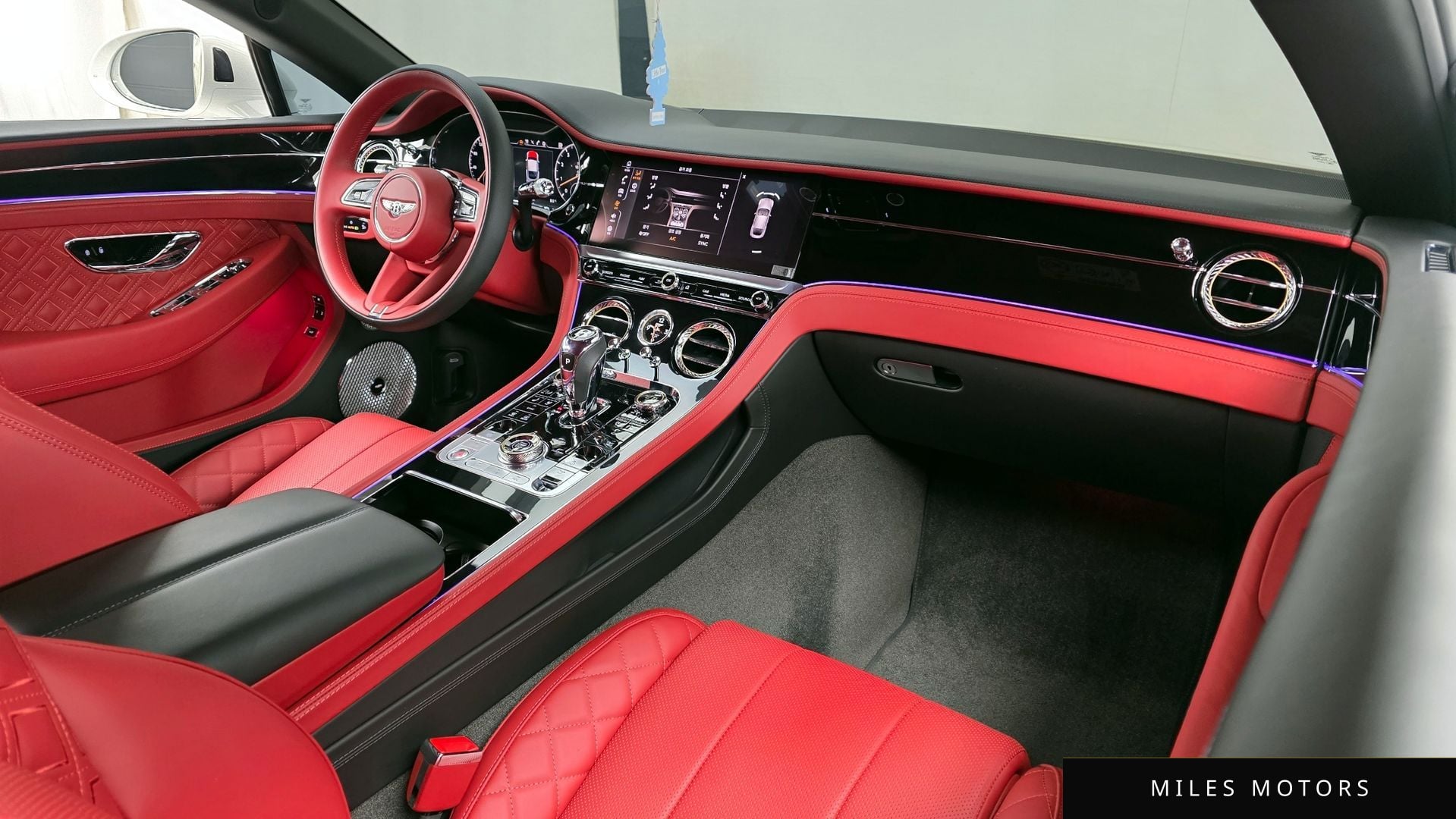 Bentley Continental GT 2022 — миниатюра 7