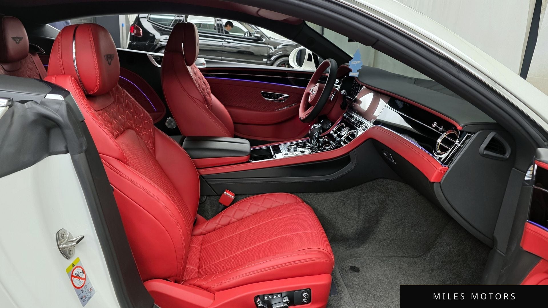 Bentley Continental GT 2022 — миниатюра 11