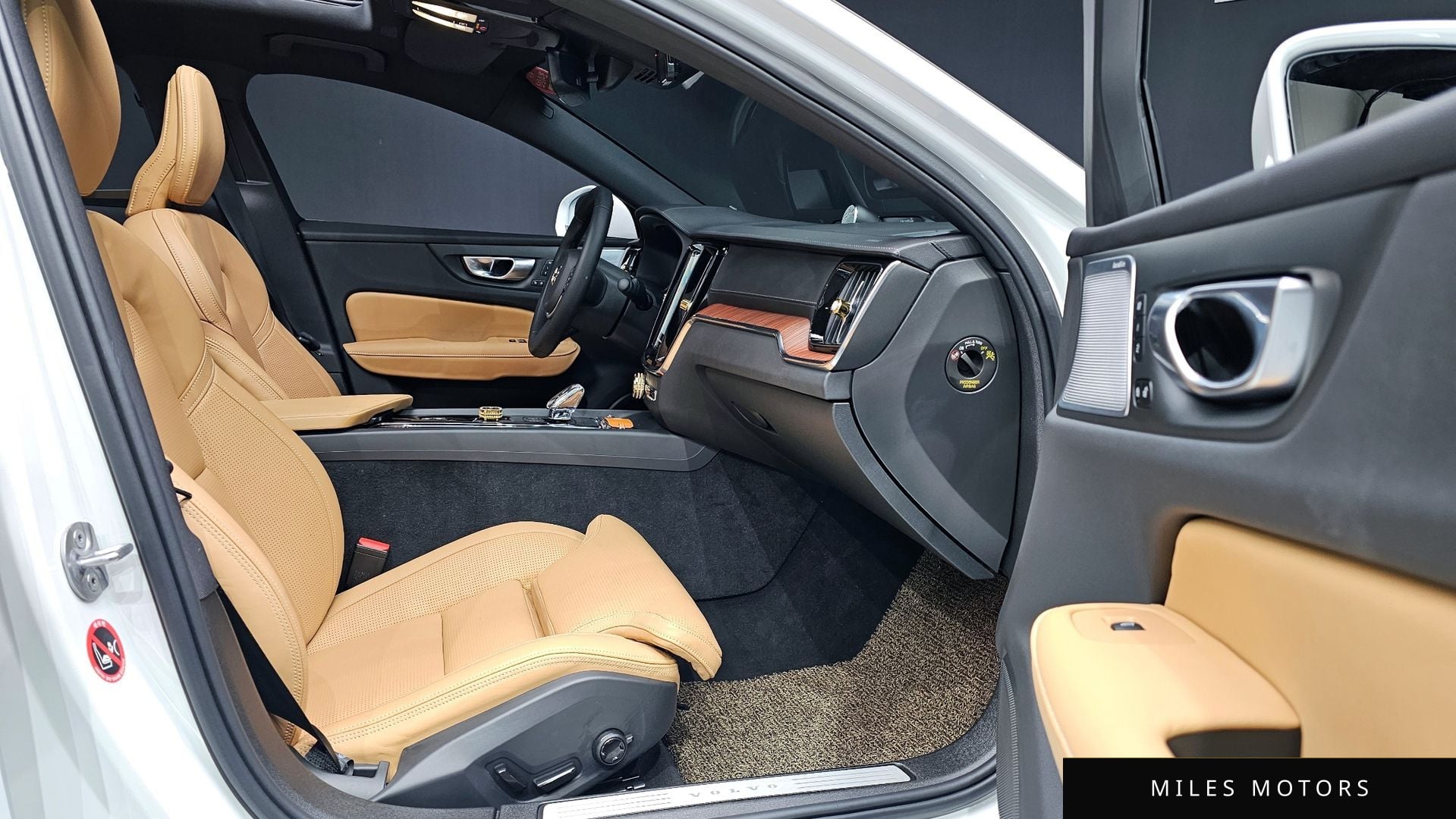 Volvo S60 2024 — миниатюра 10