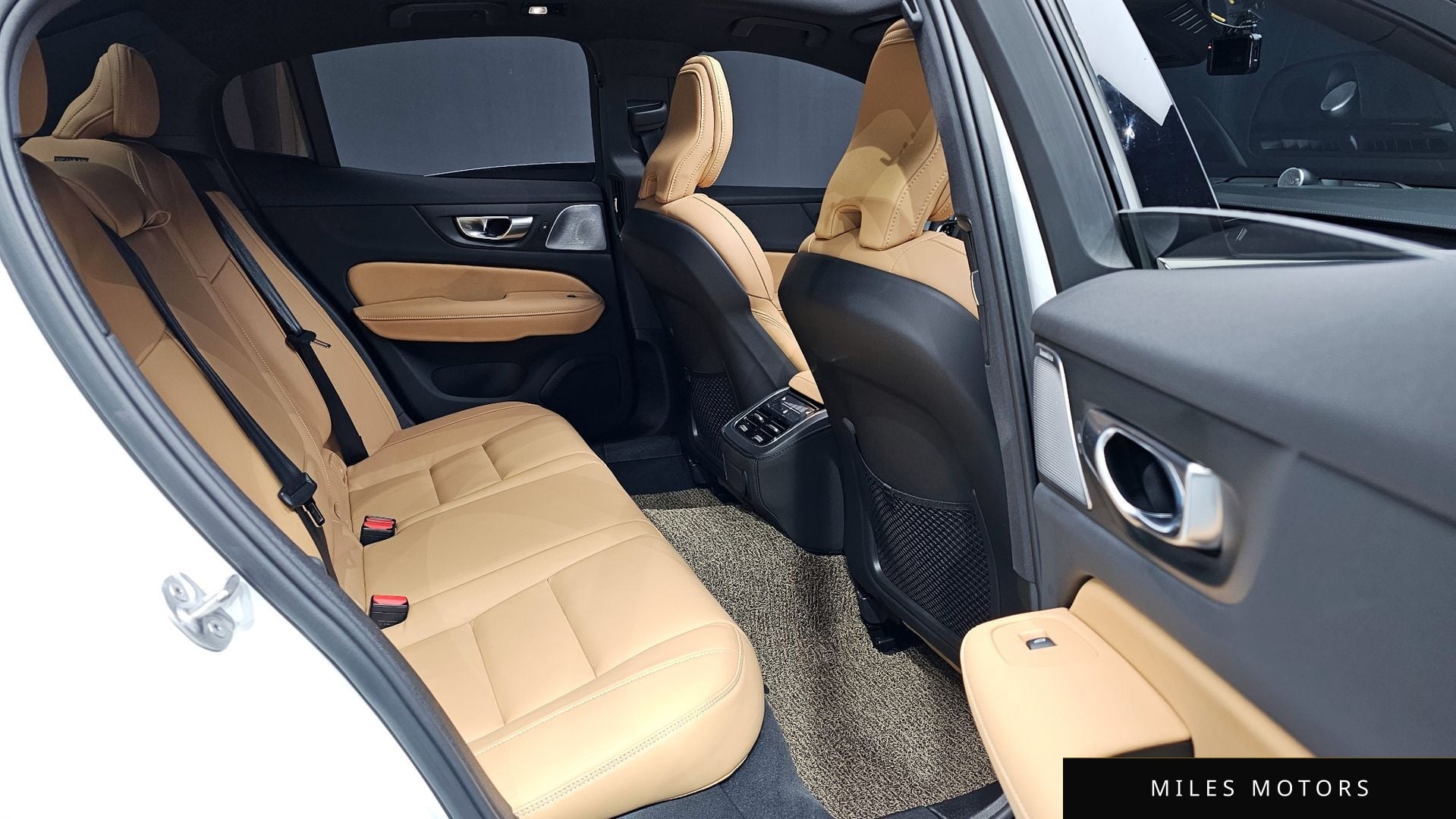Volvo S60 2024 — миниатюра 11