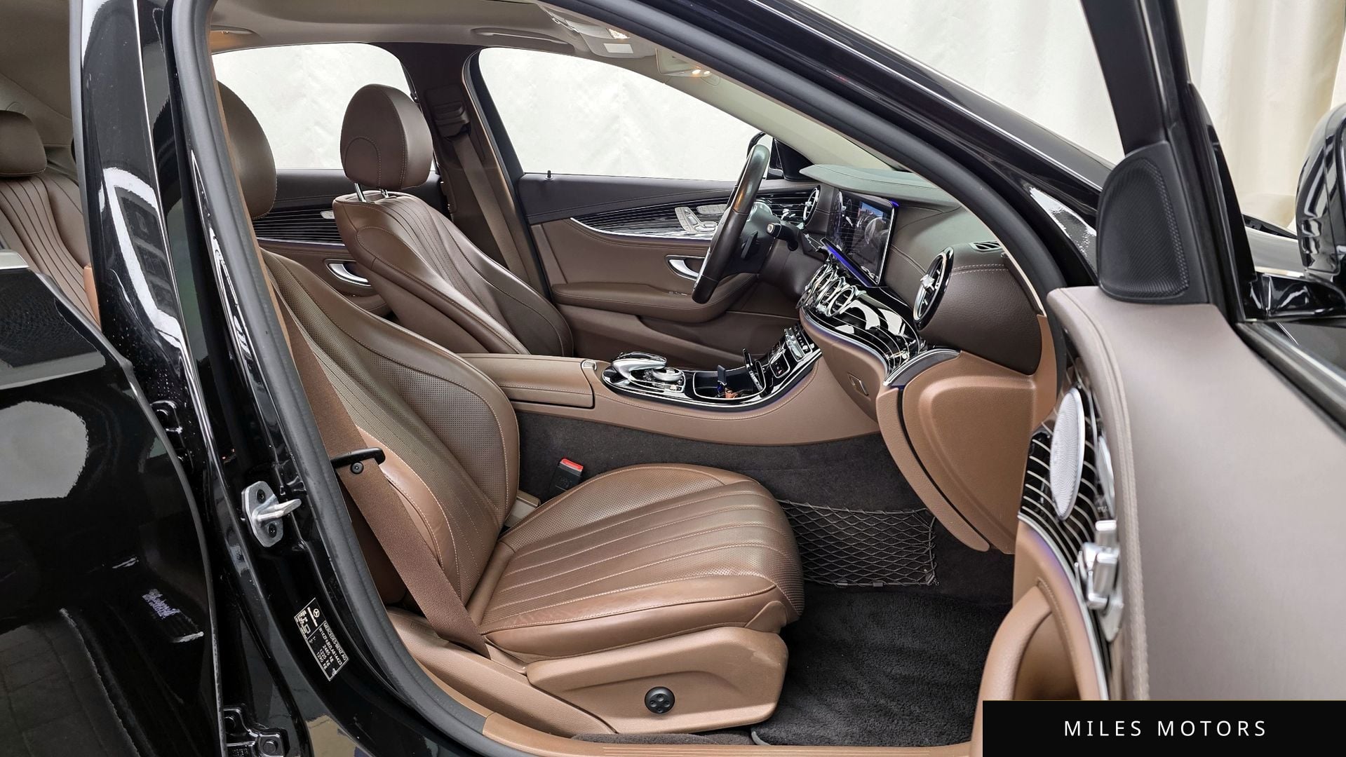 Mercedes-Benz E-Class W213 2020 — миниатюра 11