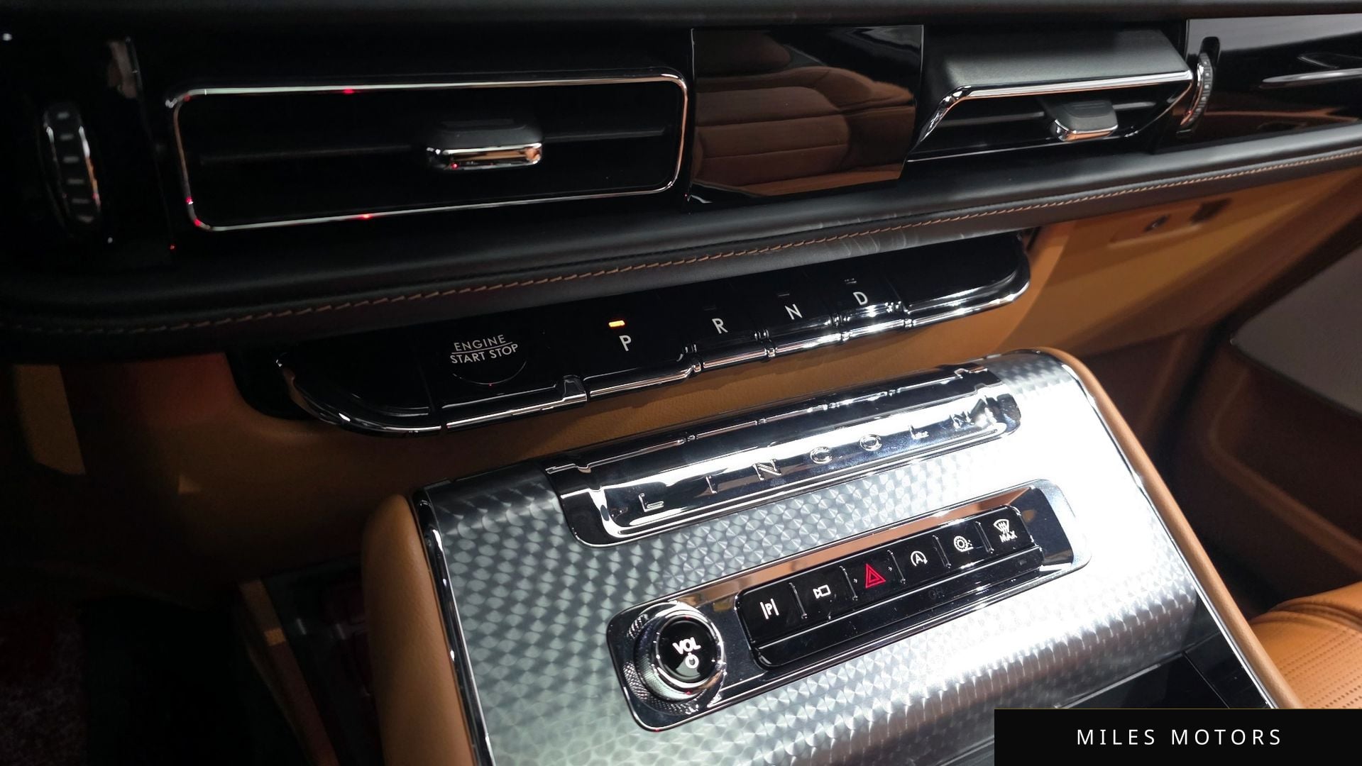 Lincoln Aviator 2025 — миниатюра 9