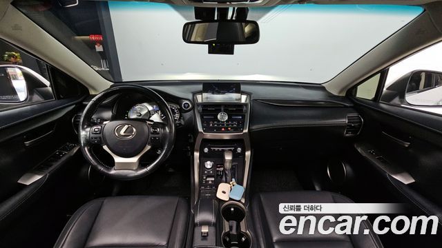 Лексус NX300h 2017 — миниатюра 7