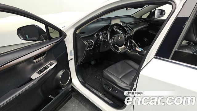 Лексус NX300h 2017 — миниатюра 11