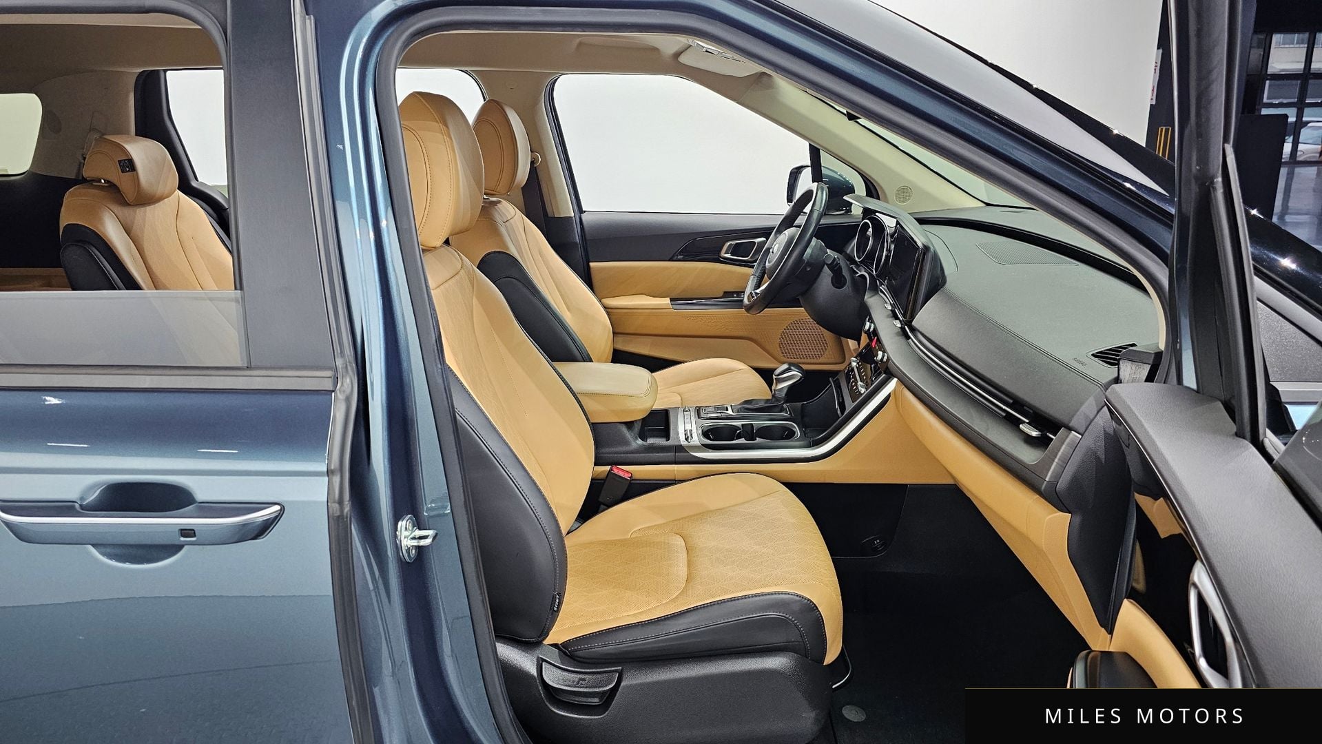 Kia Carnival 2021 — миниатюра 10