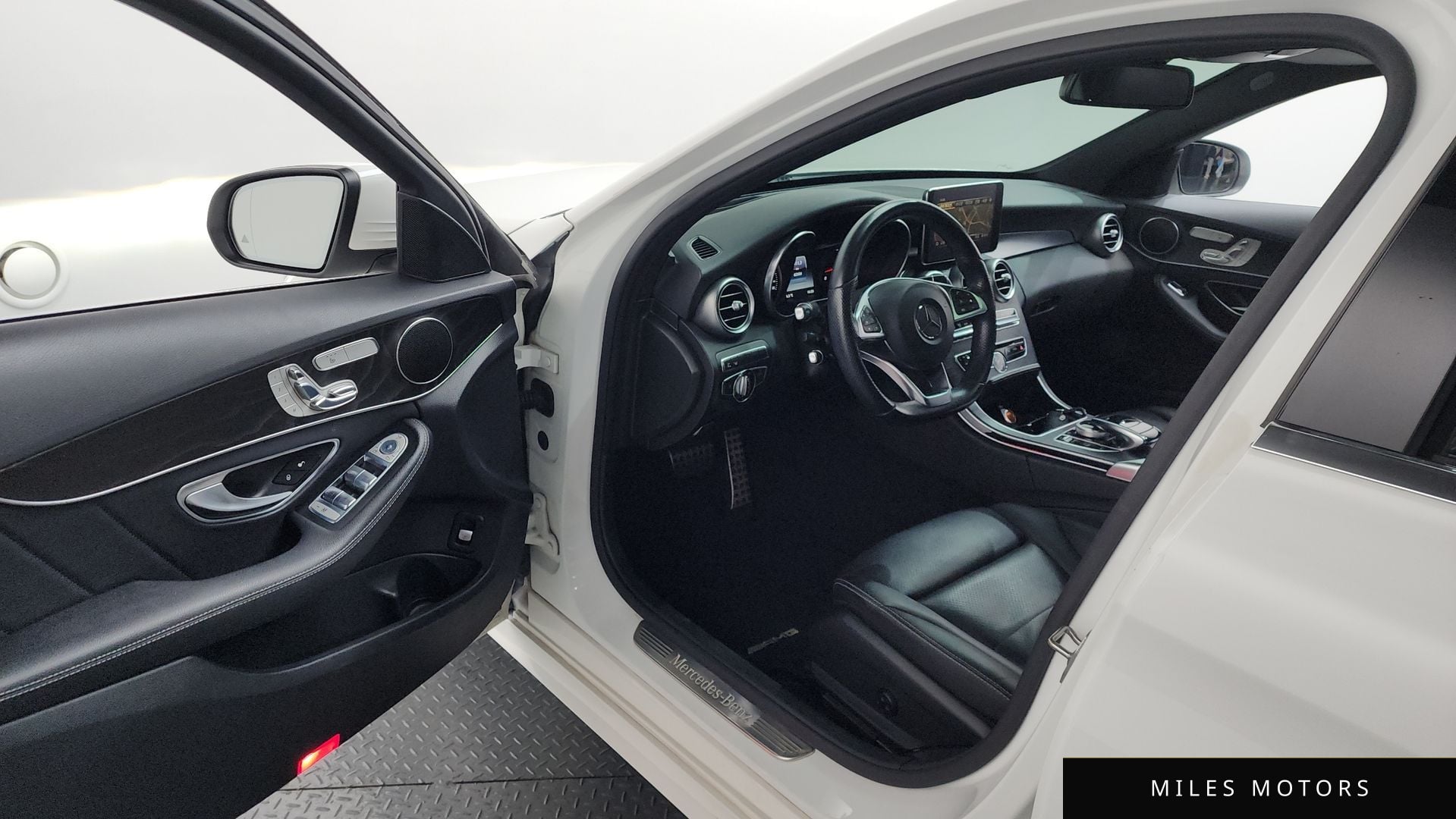 Mercedes-Benz C-Class W205 2017 — миниатюра 10