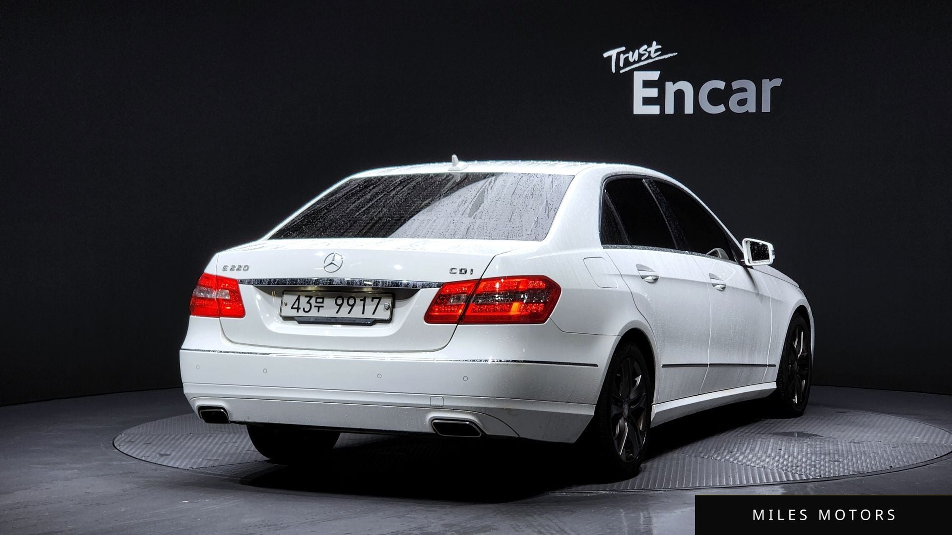 Mercedes-Benz E-Class W212 2013 — миниатюра 2