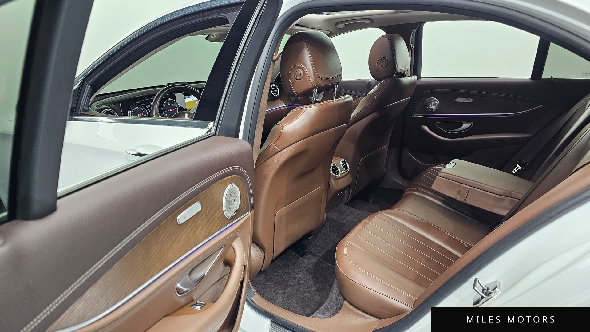 Mercedes-Benz E-Class W213 2019 — миниатюра 11