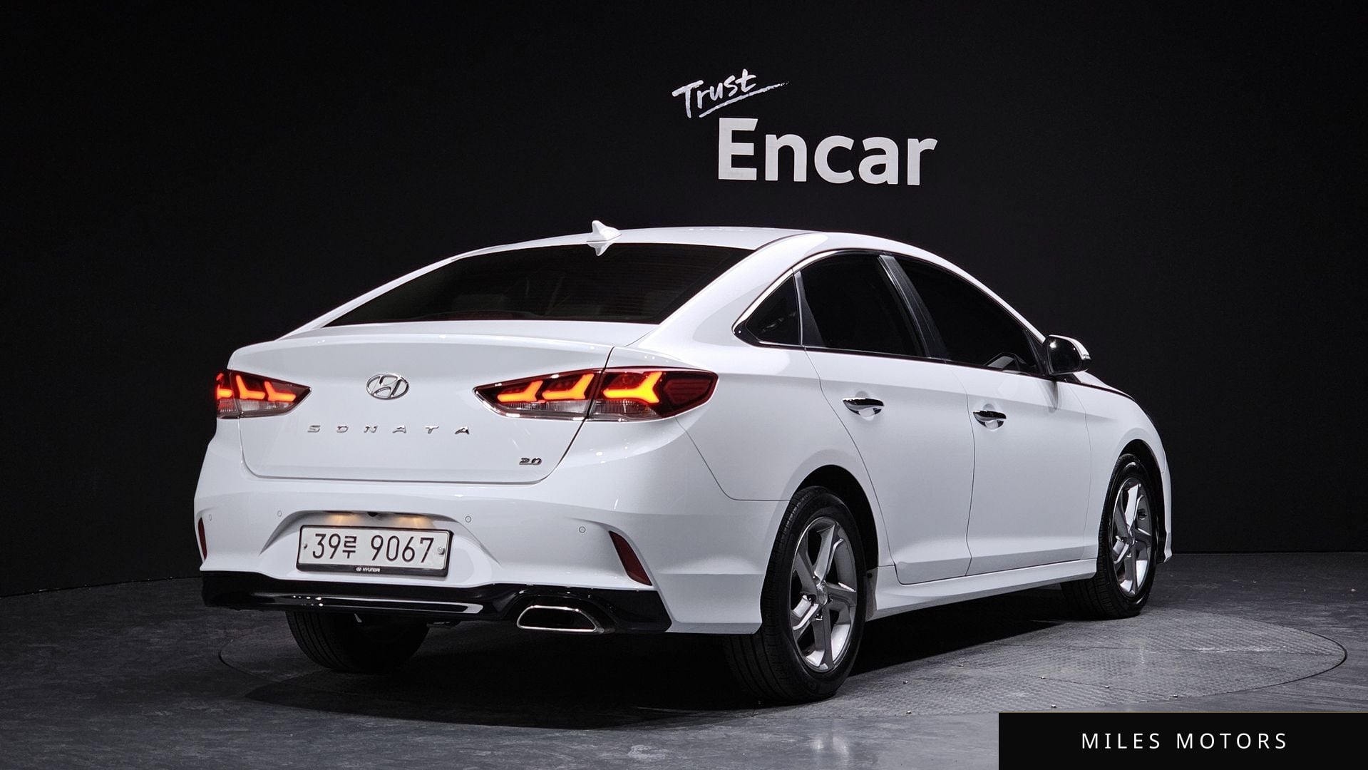 Hyundai Sonata 2018 — фото 1 из 12