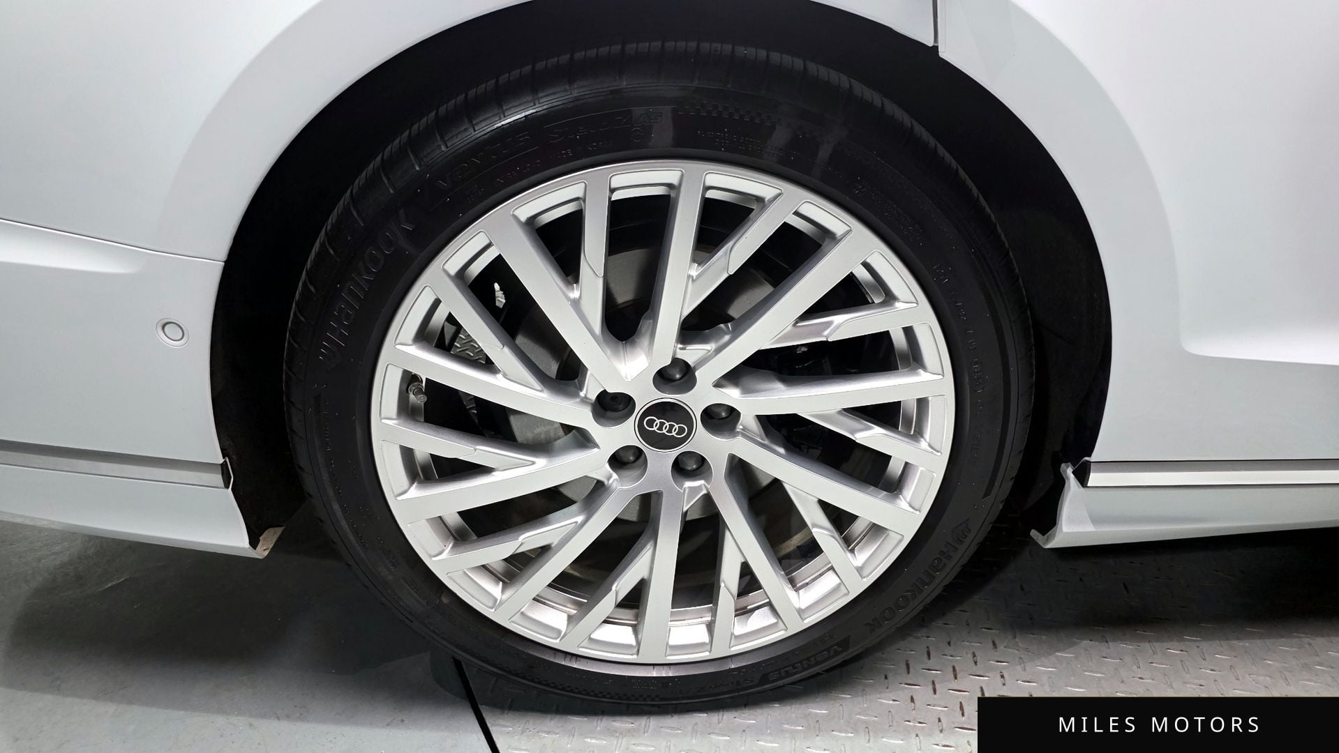 Audi A8 (D5) 2021 — миниатюра 5