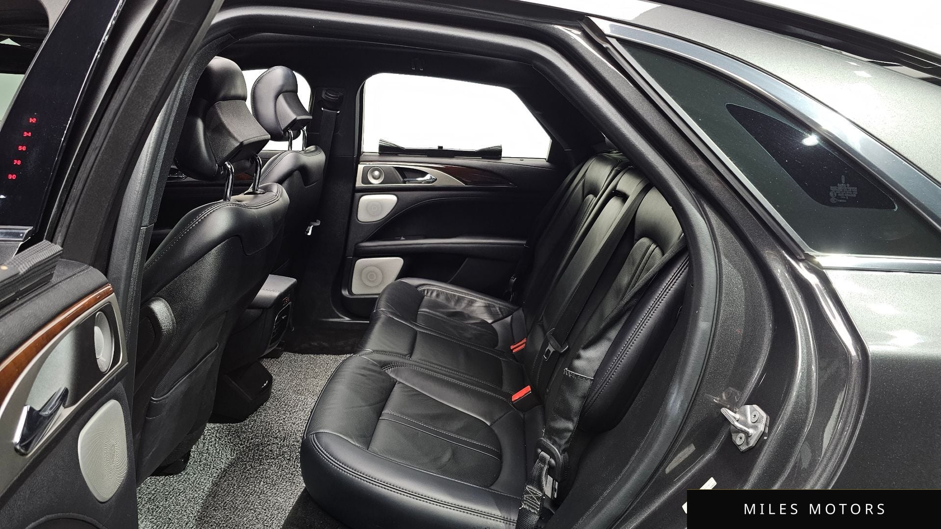 Lincoln MKZ 2018 — миниатюра 12