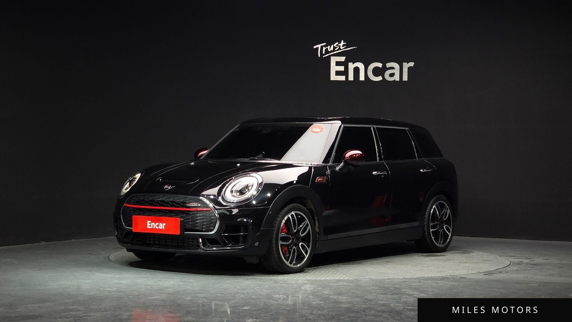 MINI Clubman 2018 — фото 1 из 12