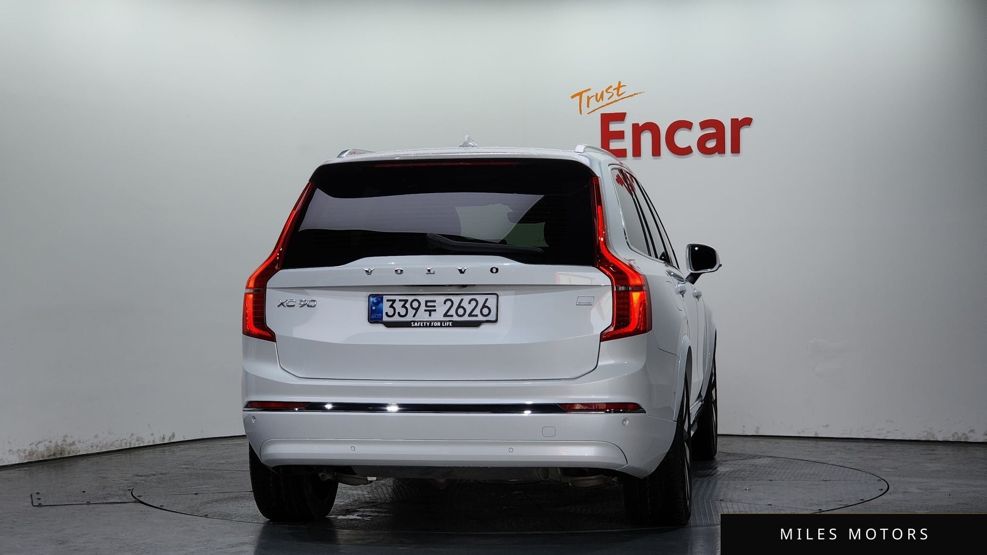 Volvo XC90 2024 — миниатюра 3
