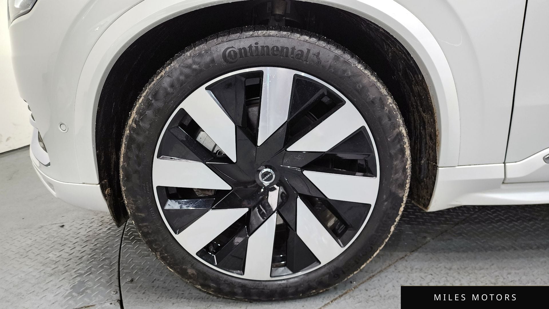 Volvo XC90 2024 — миниатюра 4