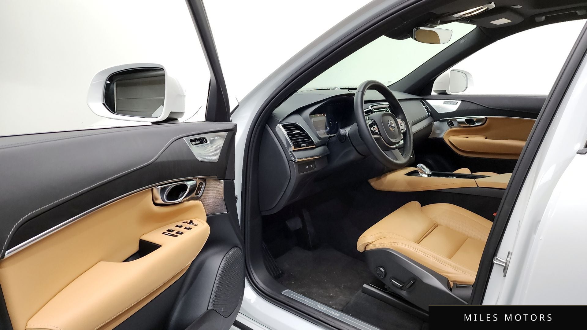 Volvo XC90 2024 — миниатюра 9
