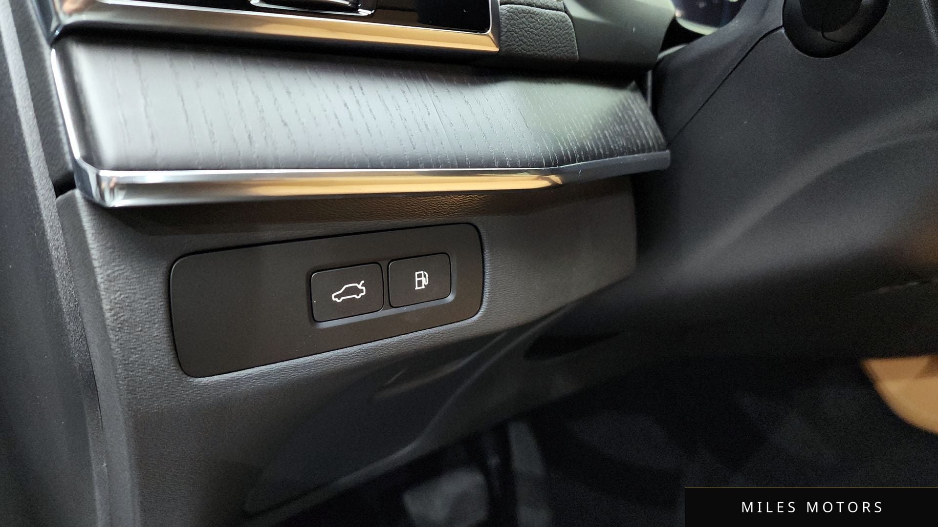Volvo XC90 2024 — миниатюра 16