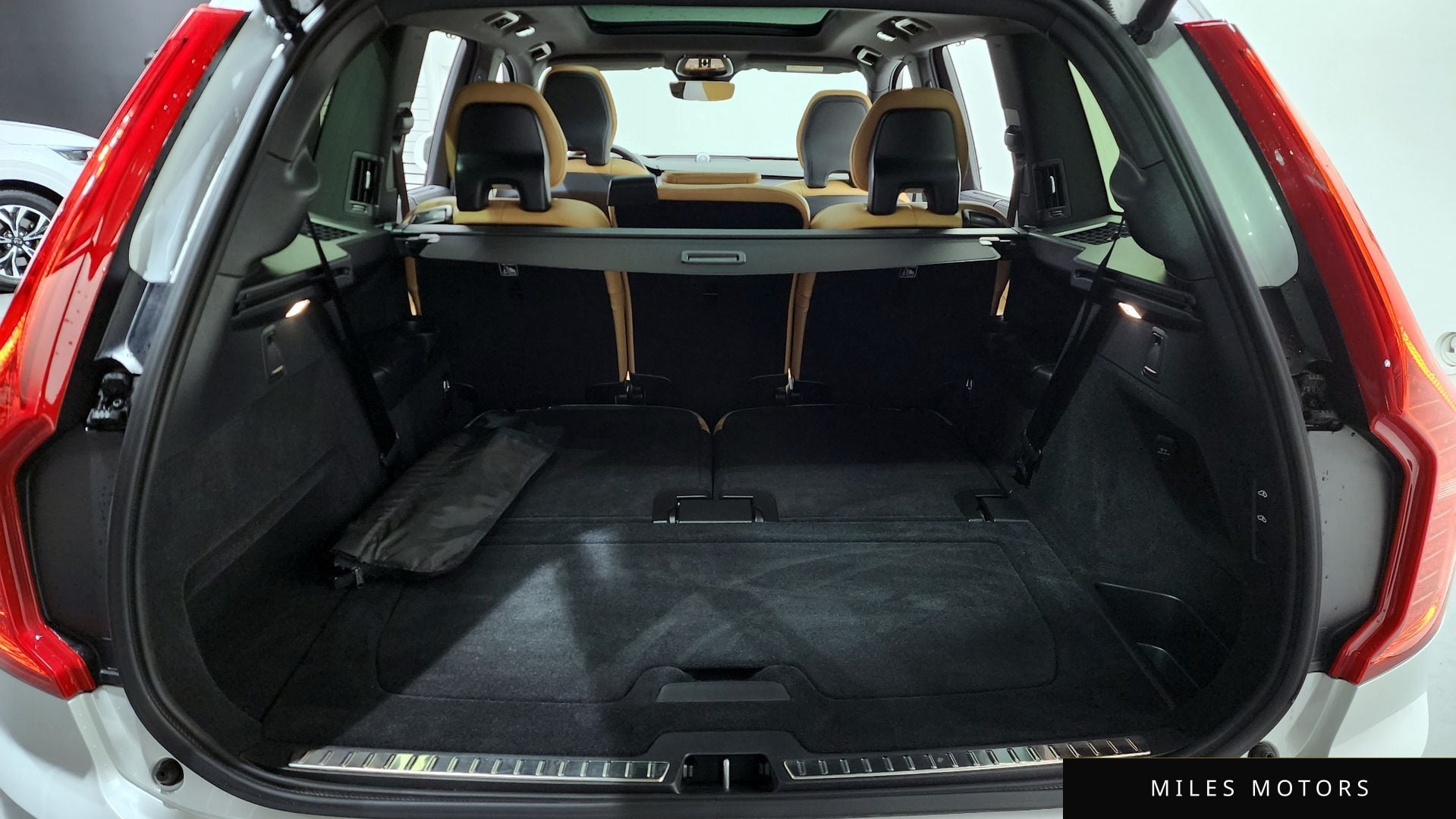 Volvo XC90 2024 — миниатюра 20
