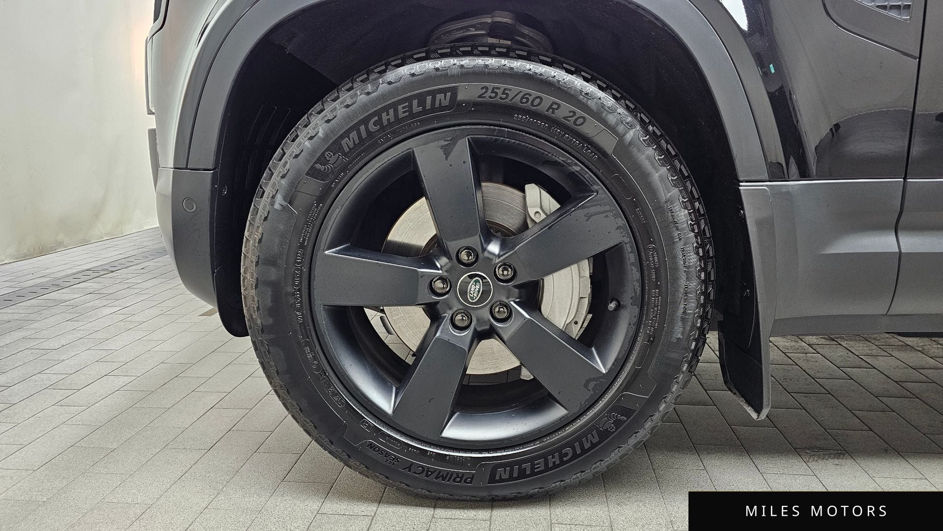 Land Rover Defender 2023 — миниатюра 5