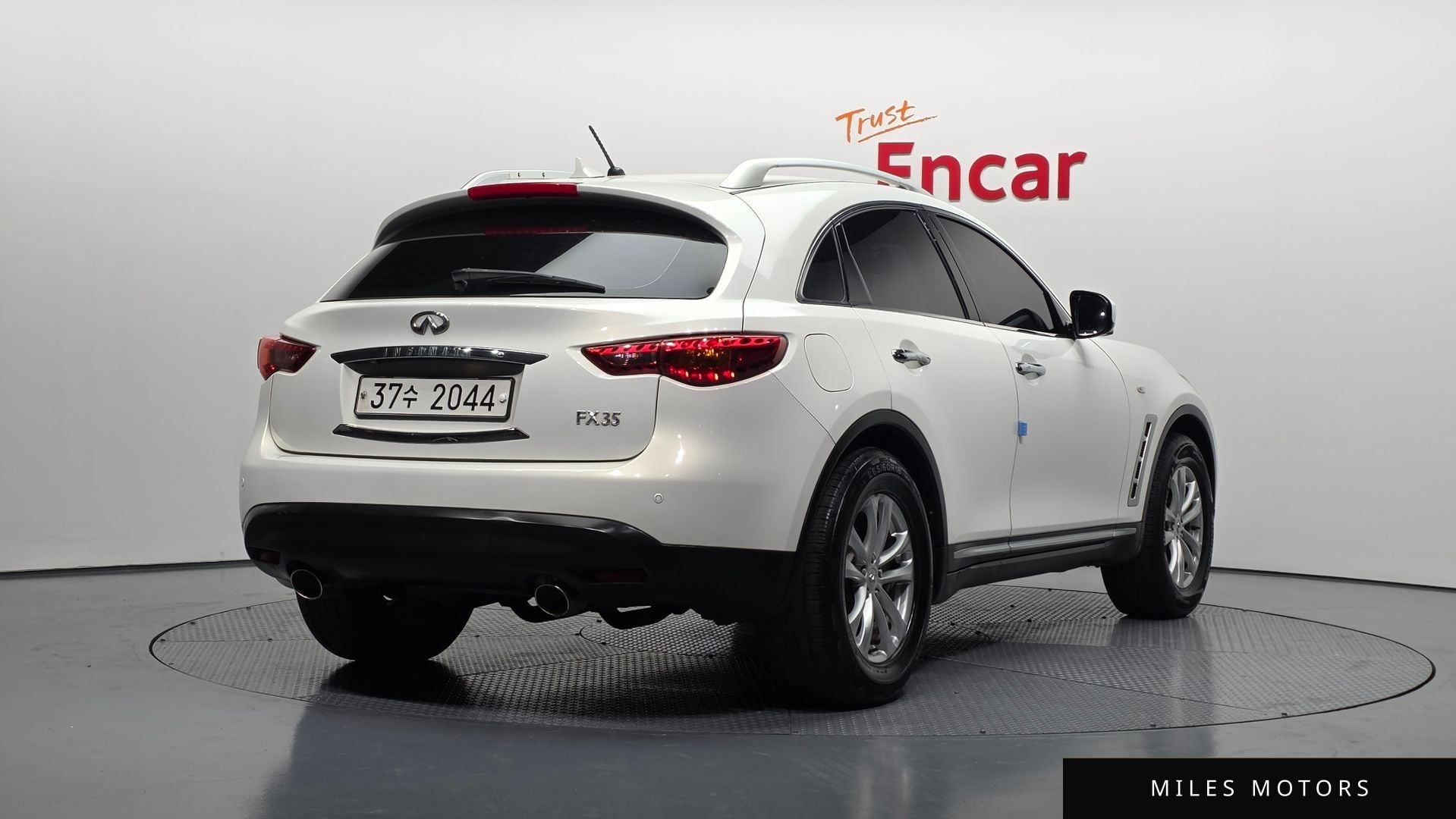 Infiniti FX35 2010 — миниатюра 2