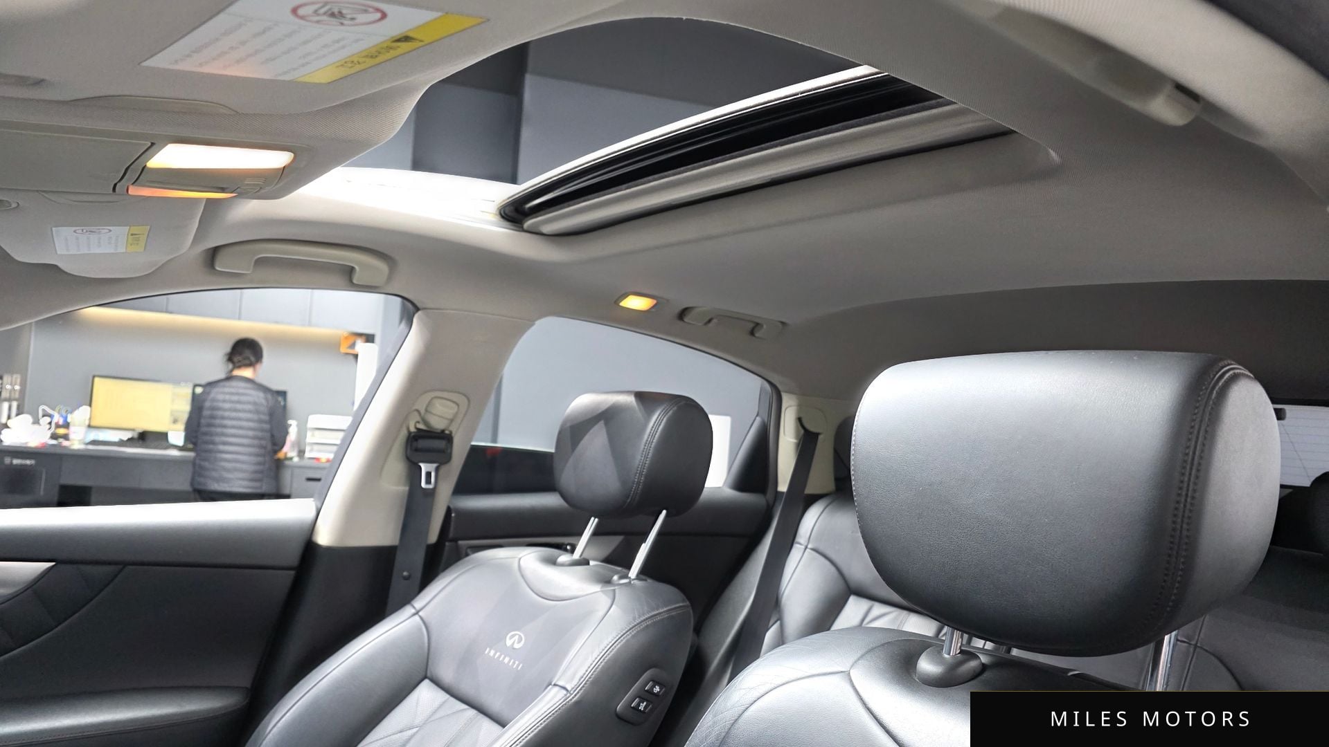 Infiniti FX35 2010 — миниатюра 17