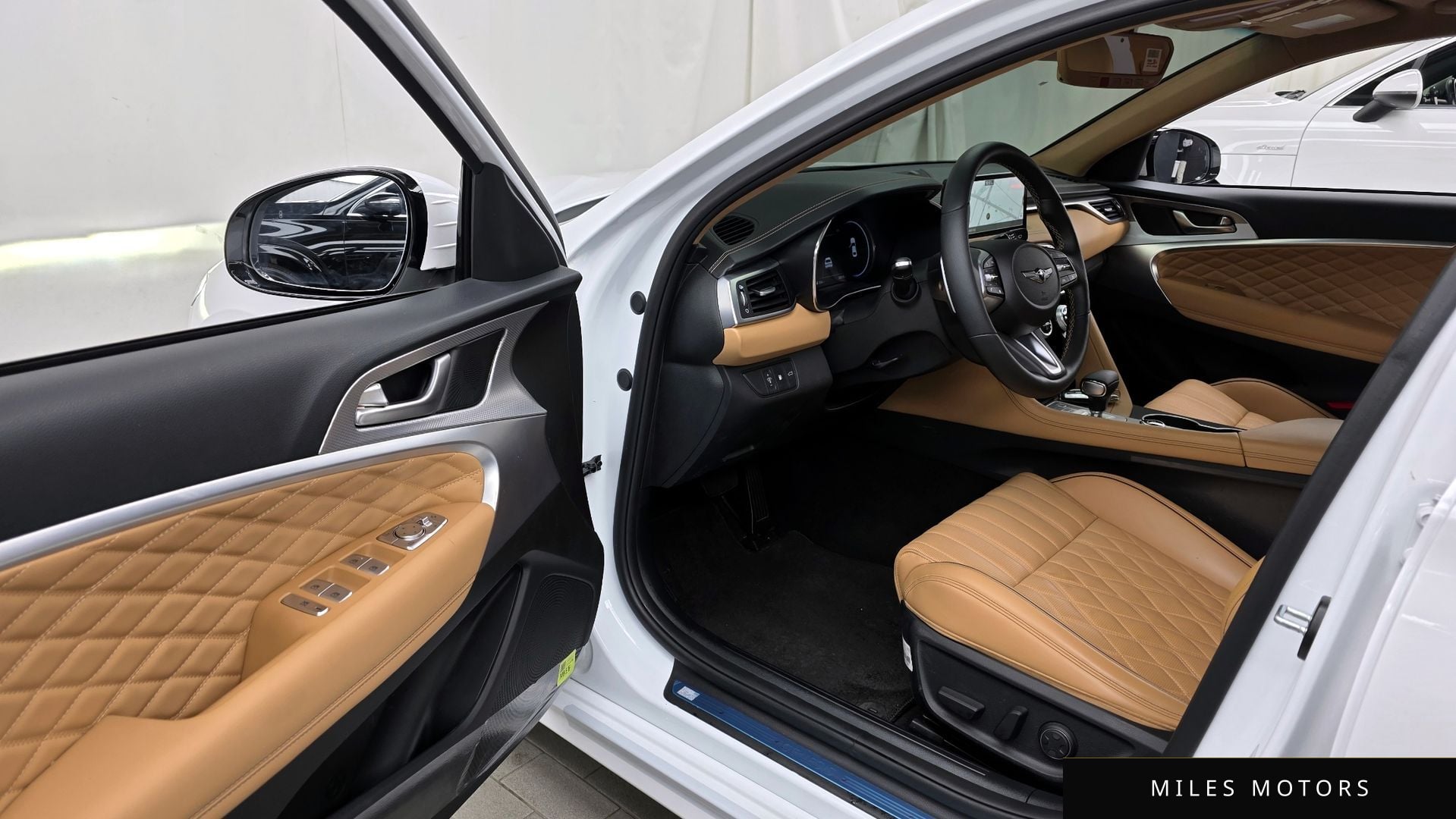 Genesis 뉴 G70 2023 — миниатюра 10