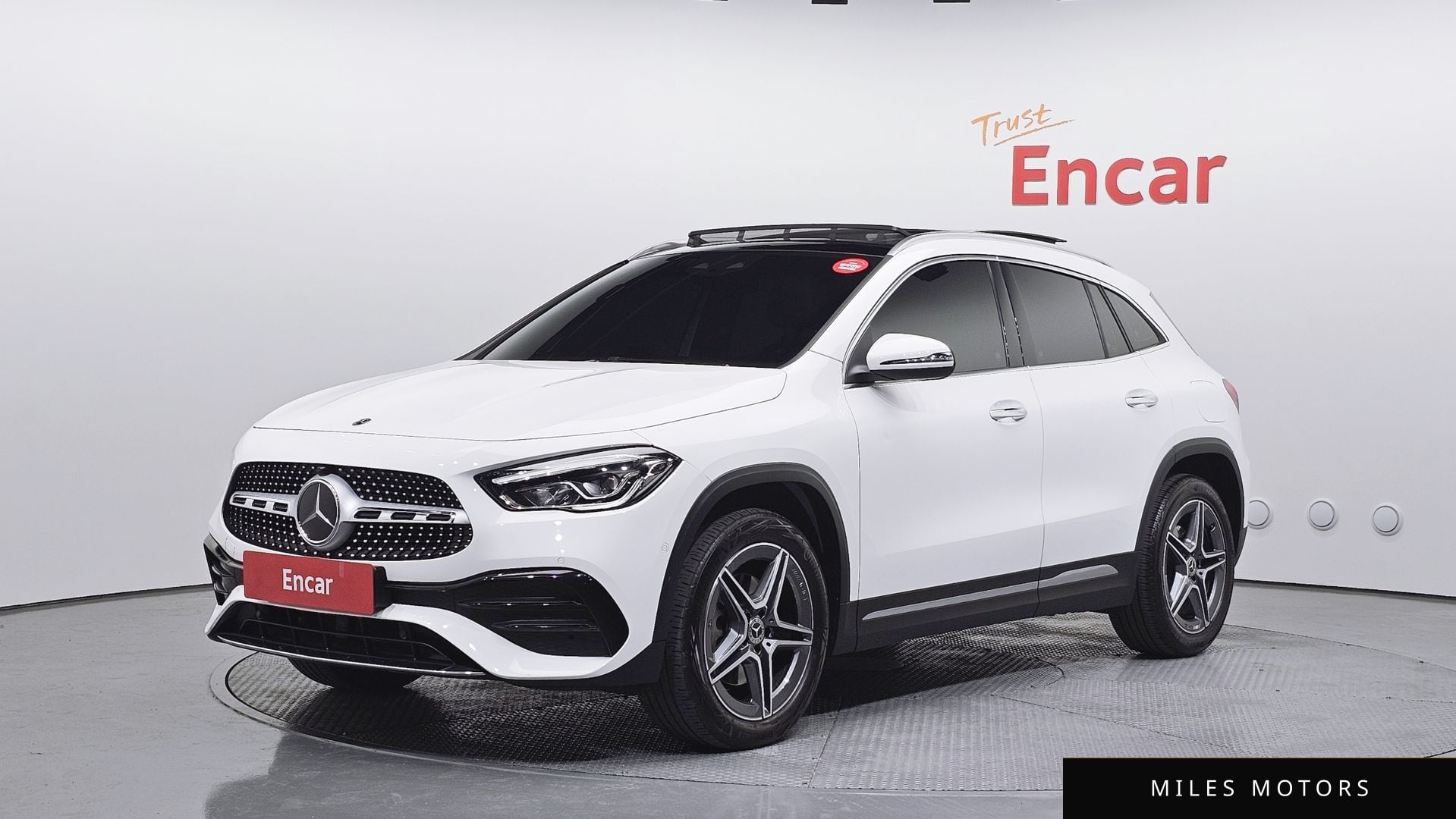 Mercedes-Benz GLA-Class H247 2023 — фото 1 из 12