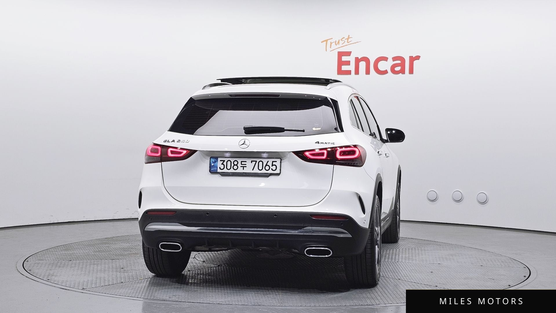 Mercedes-Benz GLA-Class H247 2023 — миниатюра 4