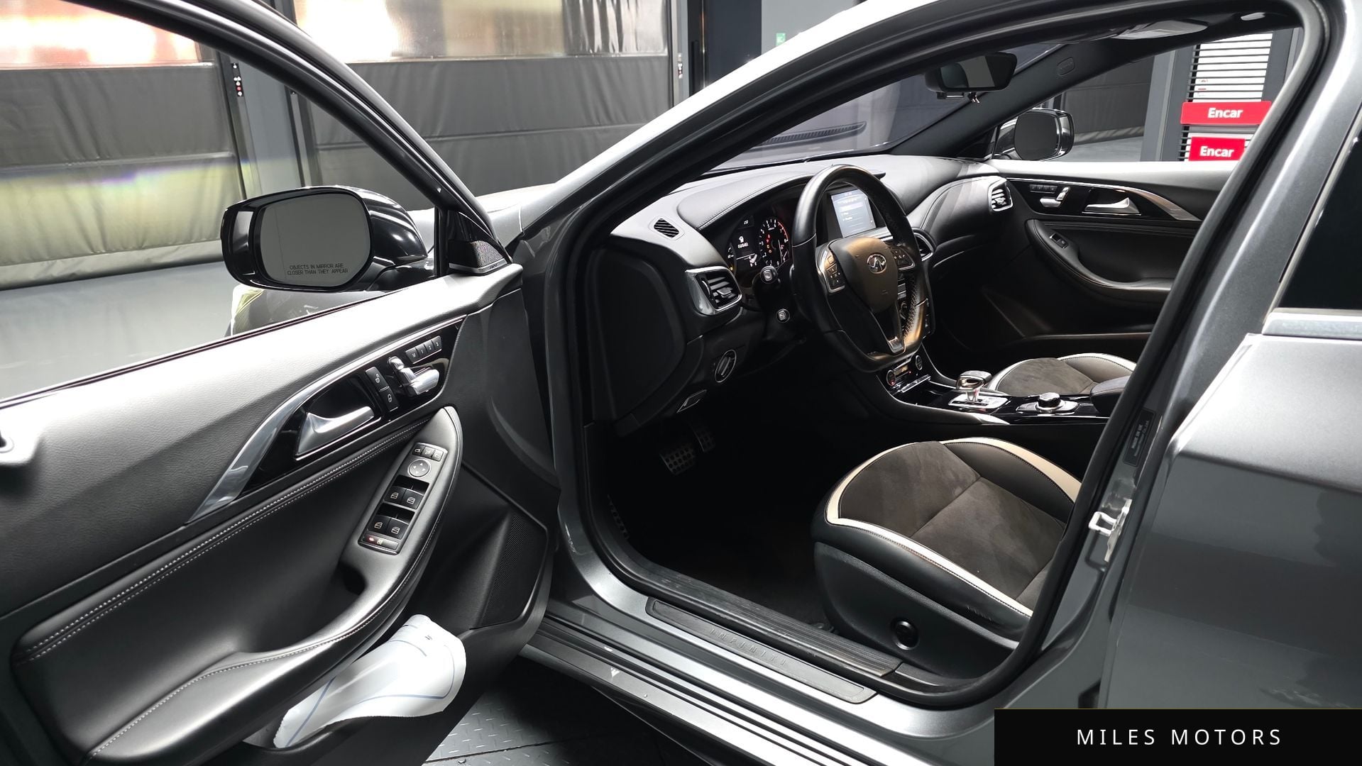 Infiniti Q30 2017 — миниатюра 10
