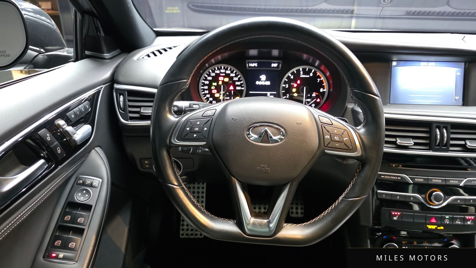 Infiniti Q30 2017 — миниатюра 13