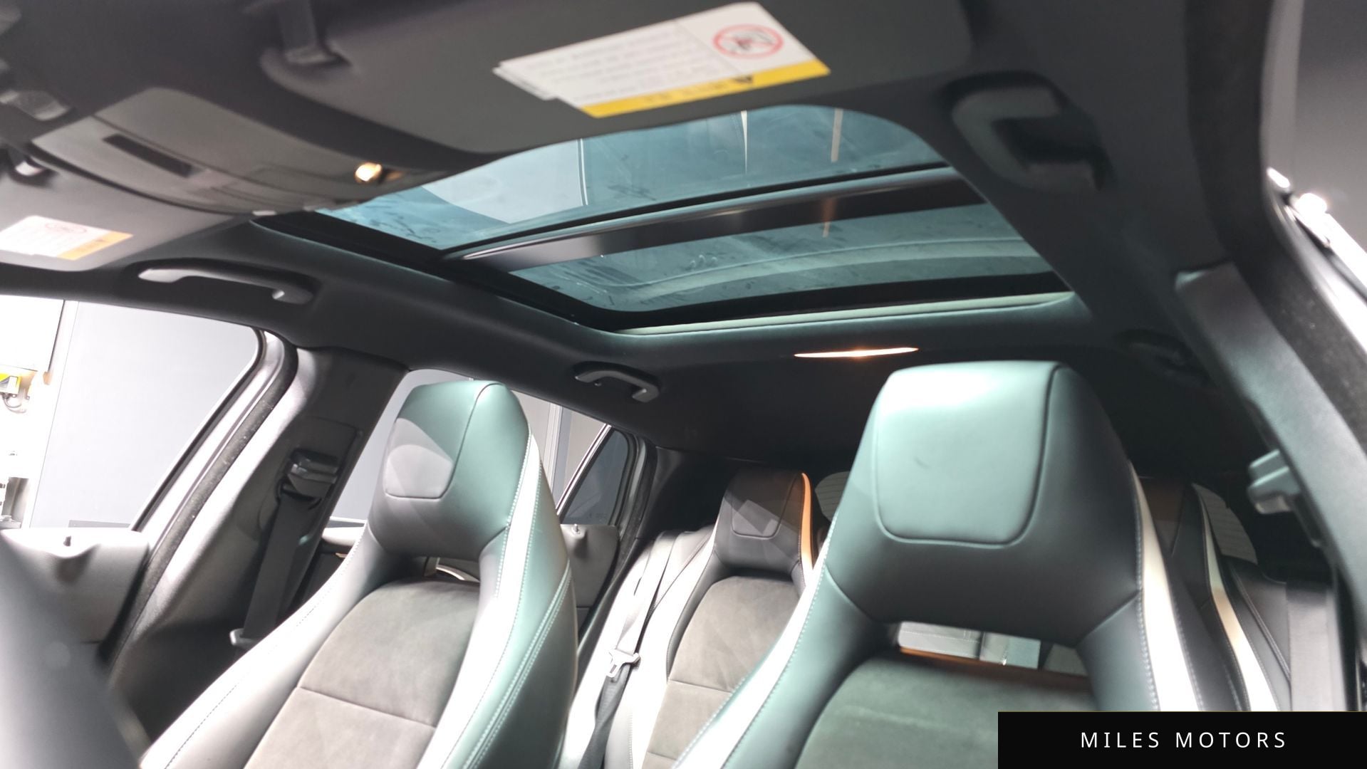 Infiniti Q30 2017 — миниатюра 19