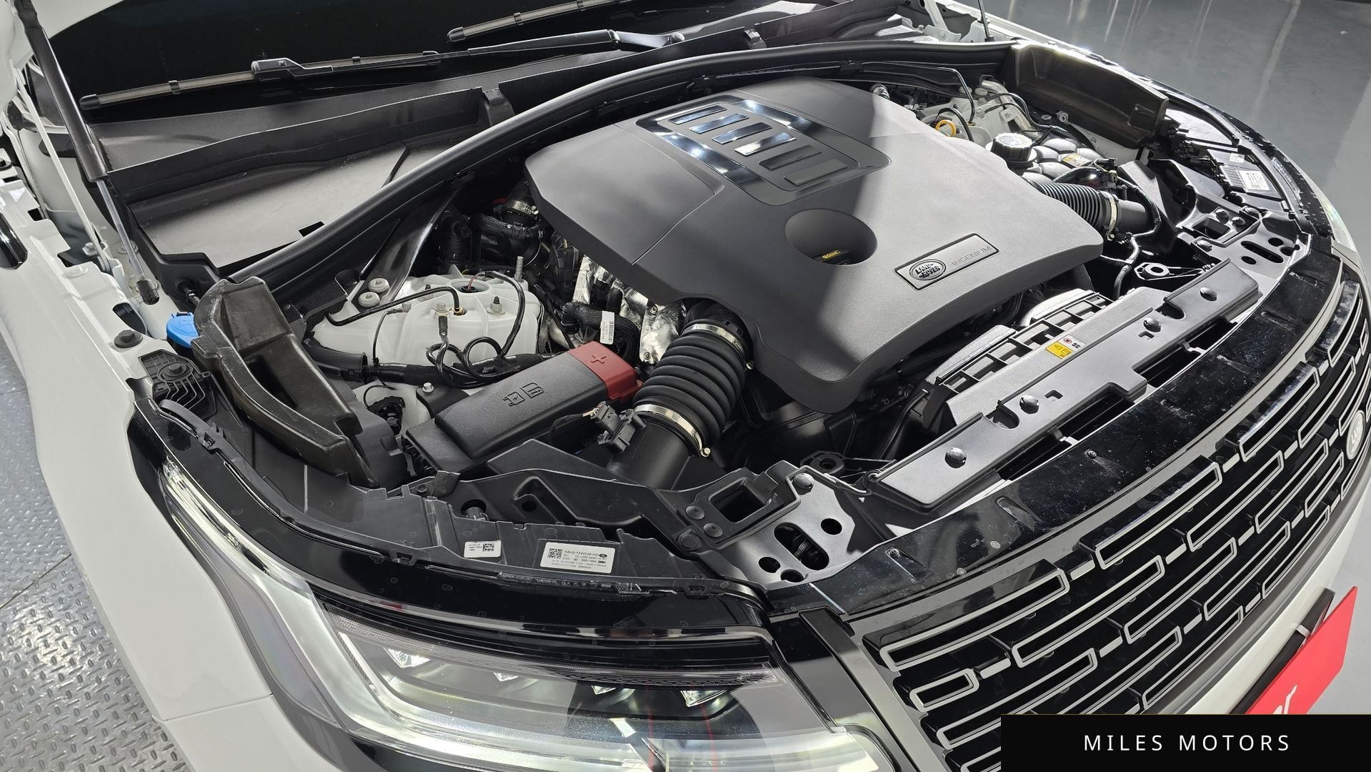 Land Rover 레인지로버 벨라 2025 — миниатюра 5