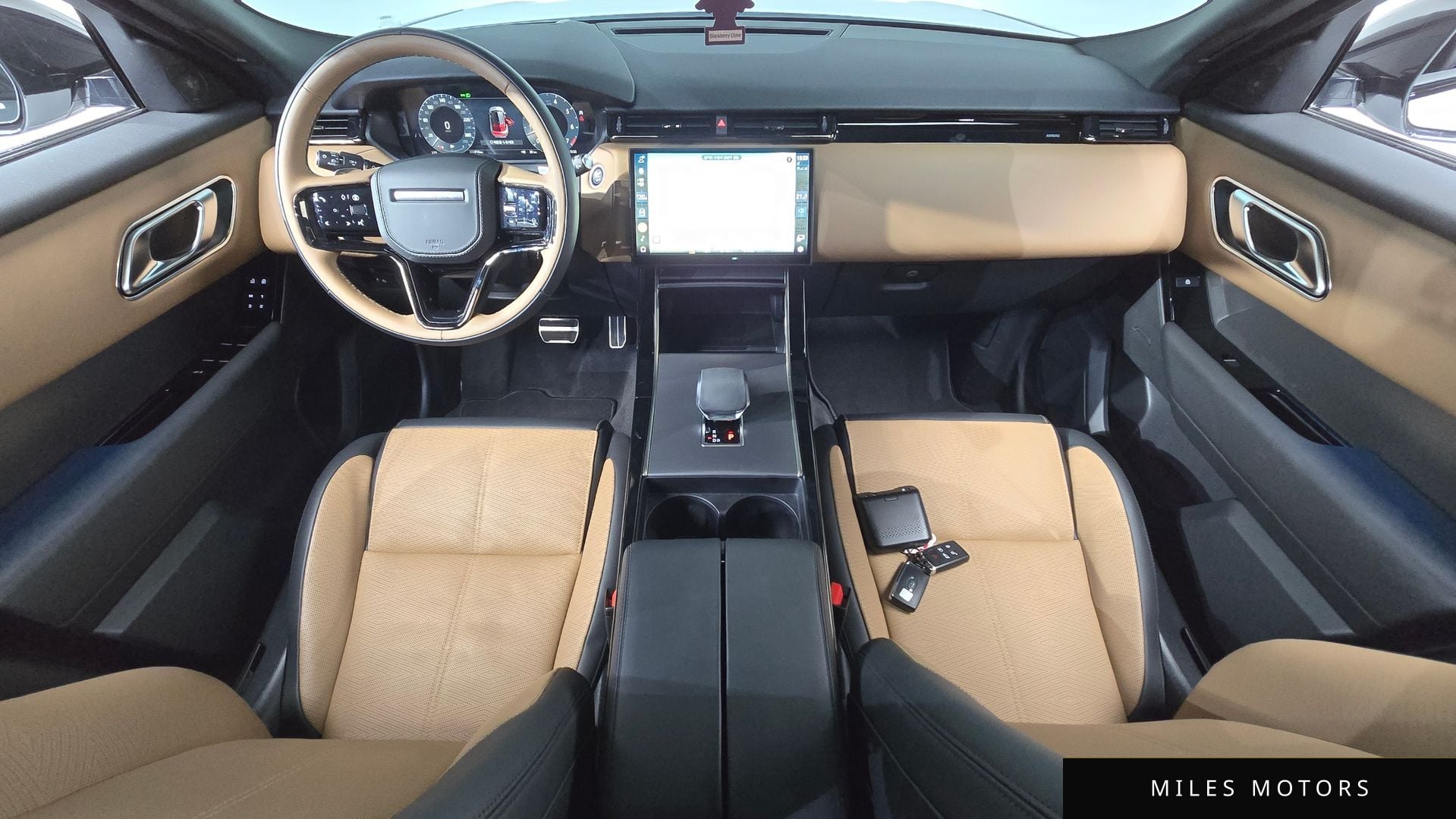 Land Rover 레인지로버 벨라 2025 — миниатюра 6