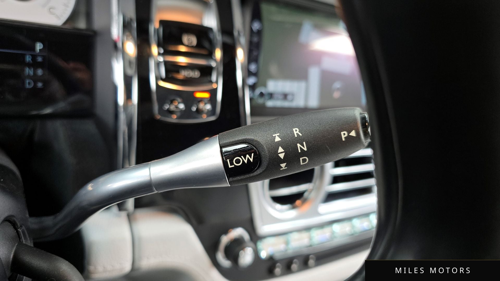 Rolls-Royce 고스트 2019 — миниатюра 8