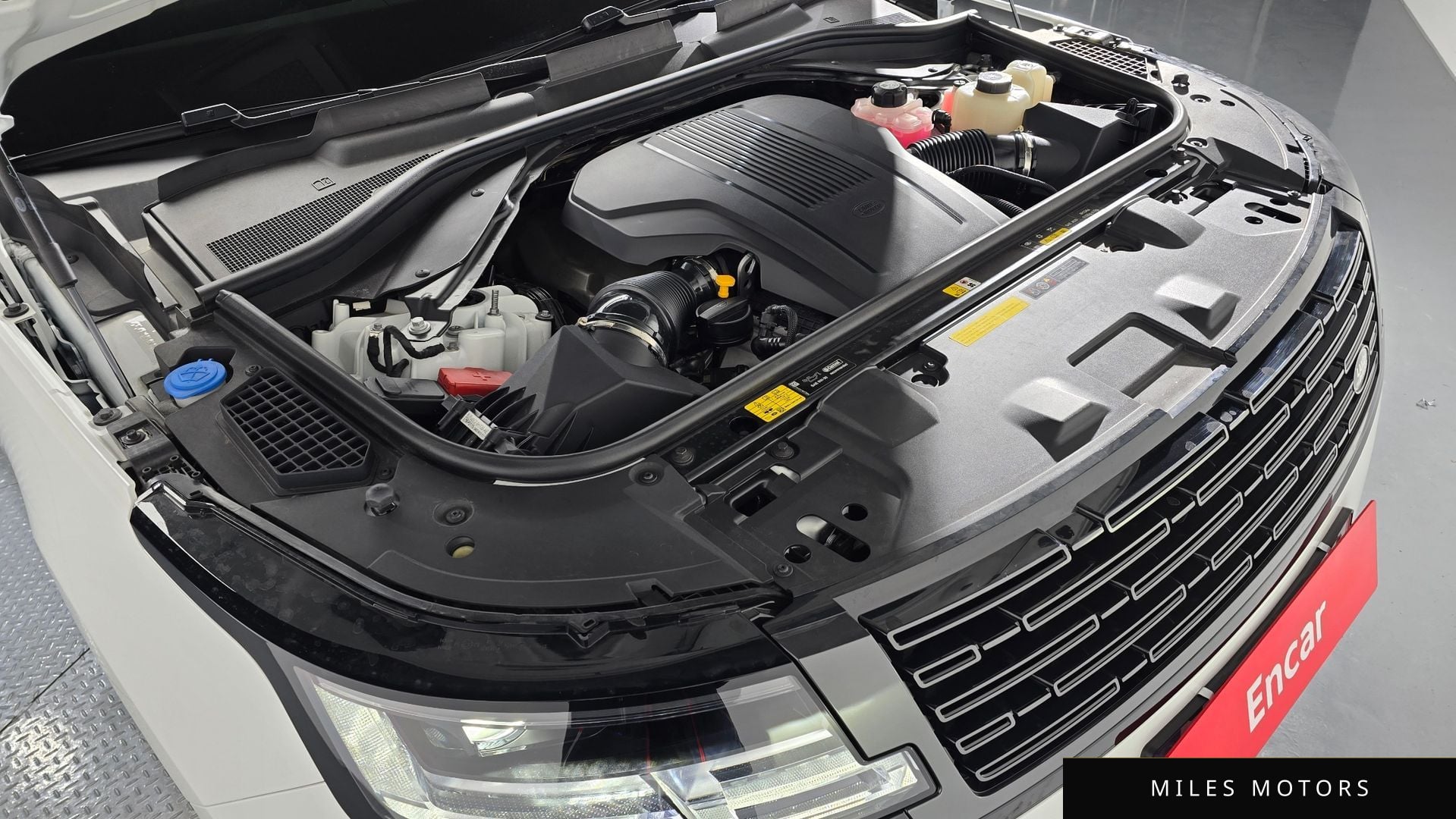 Land Rover 레인지로버 2025 — миниатюра 5