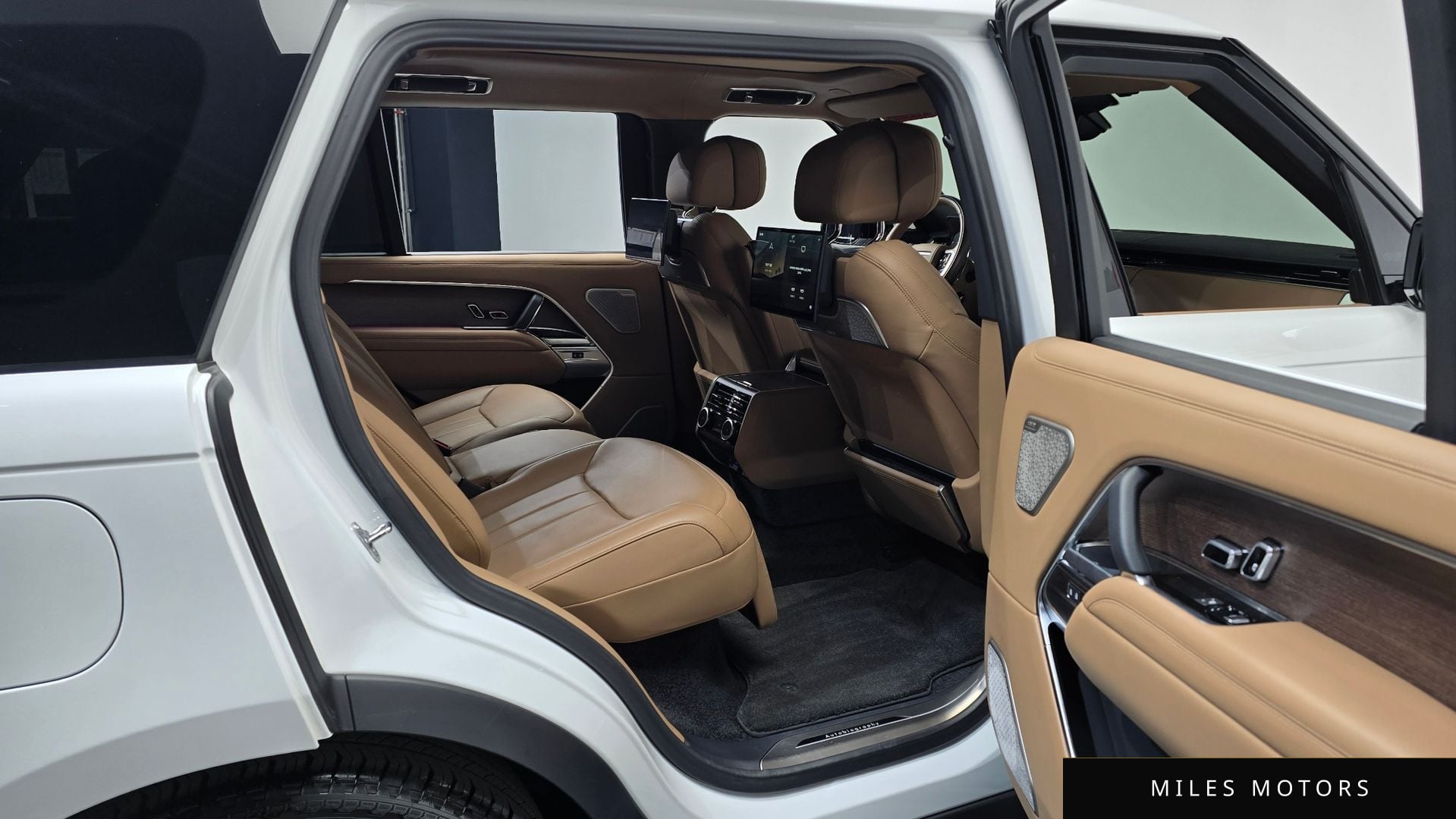 Land Rover 레인지로버 2025 — миниатюра 12